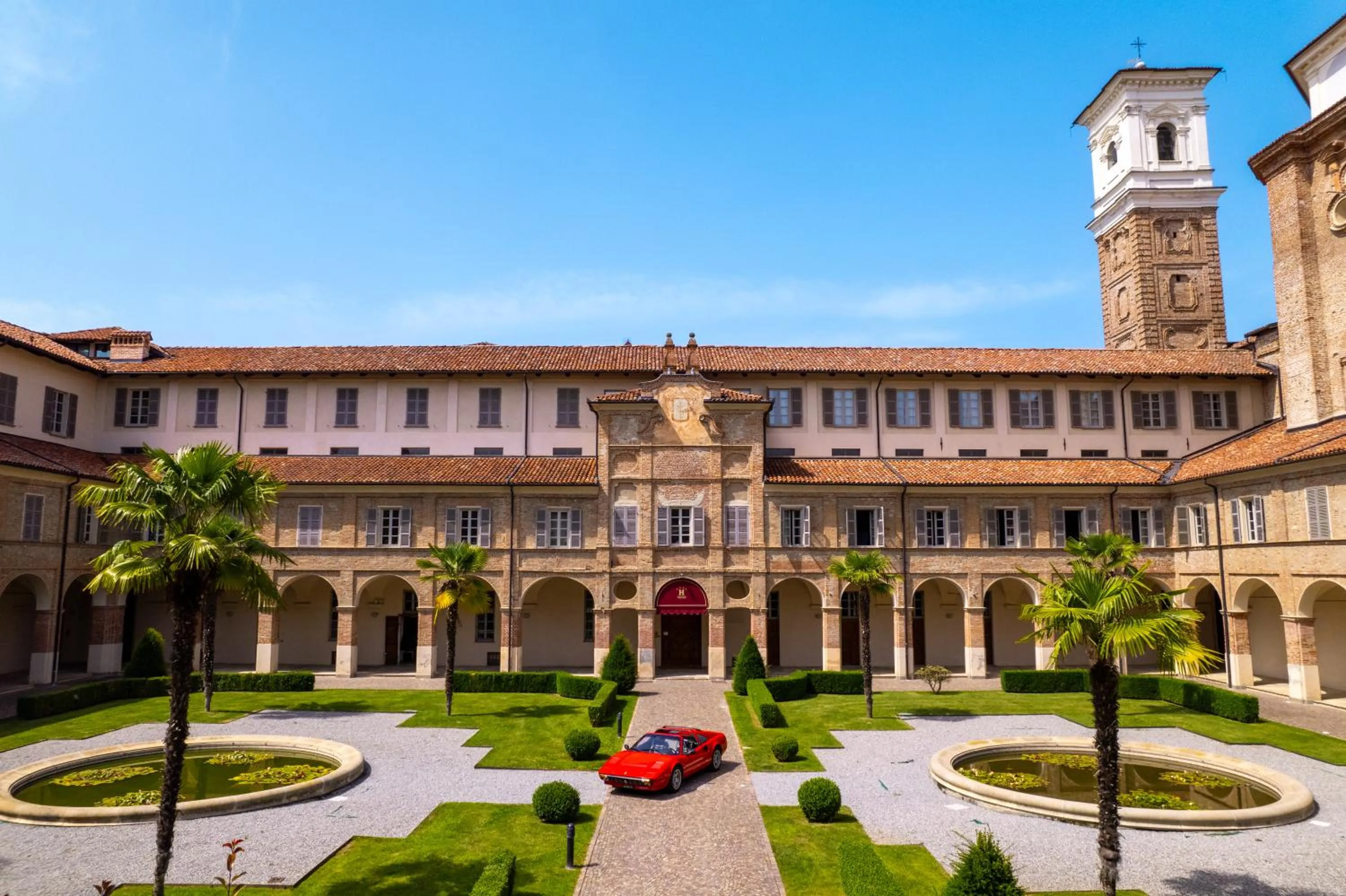 Property building in Hotel I Somaschi