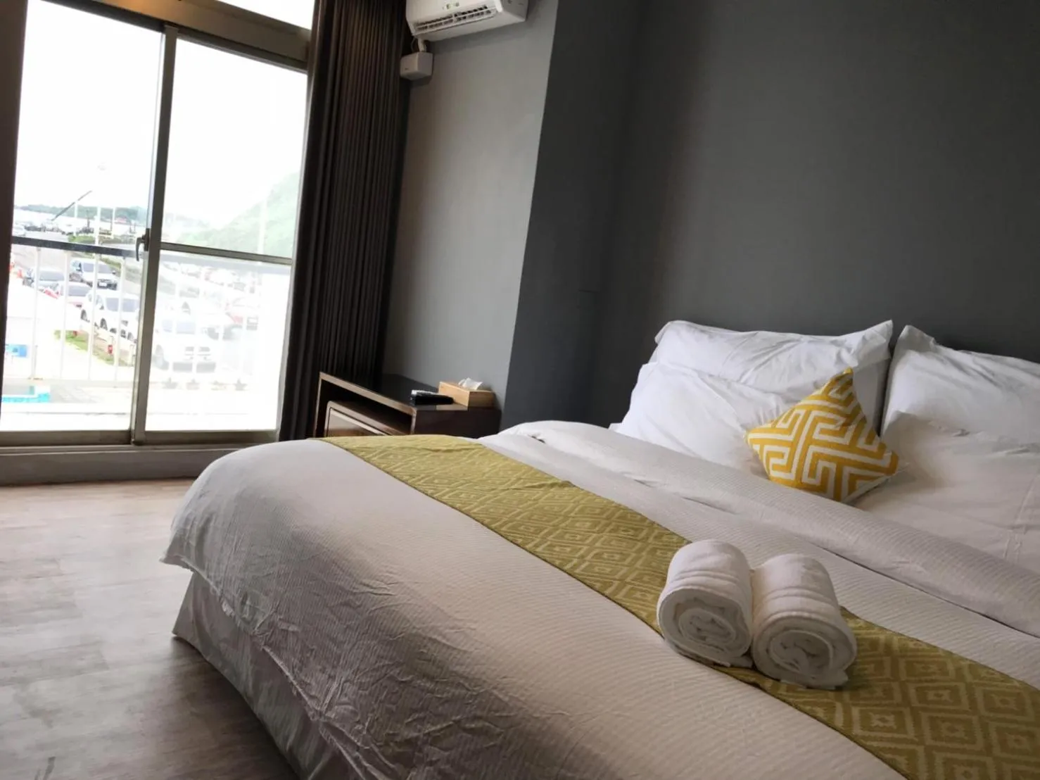 Photo of the whole room, Bed in Chill Chill House