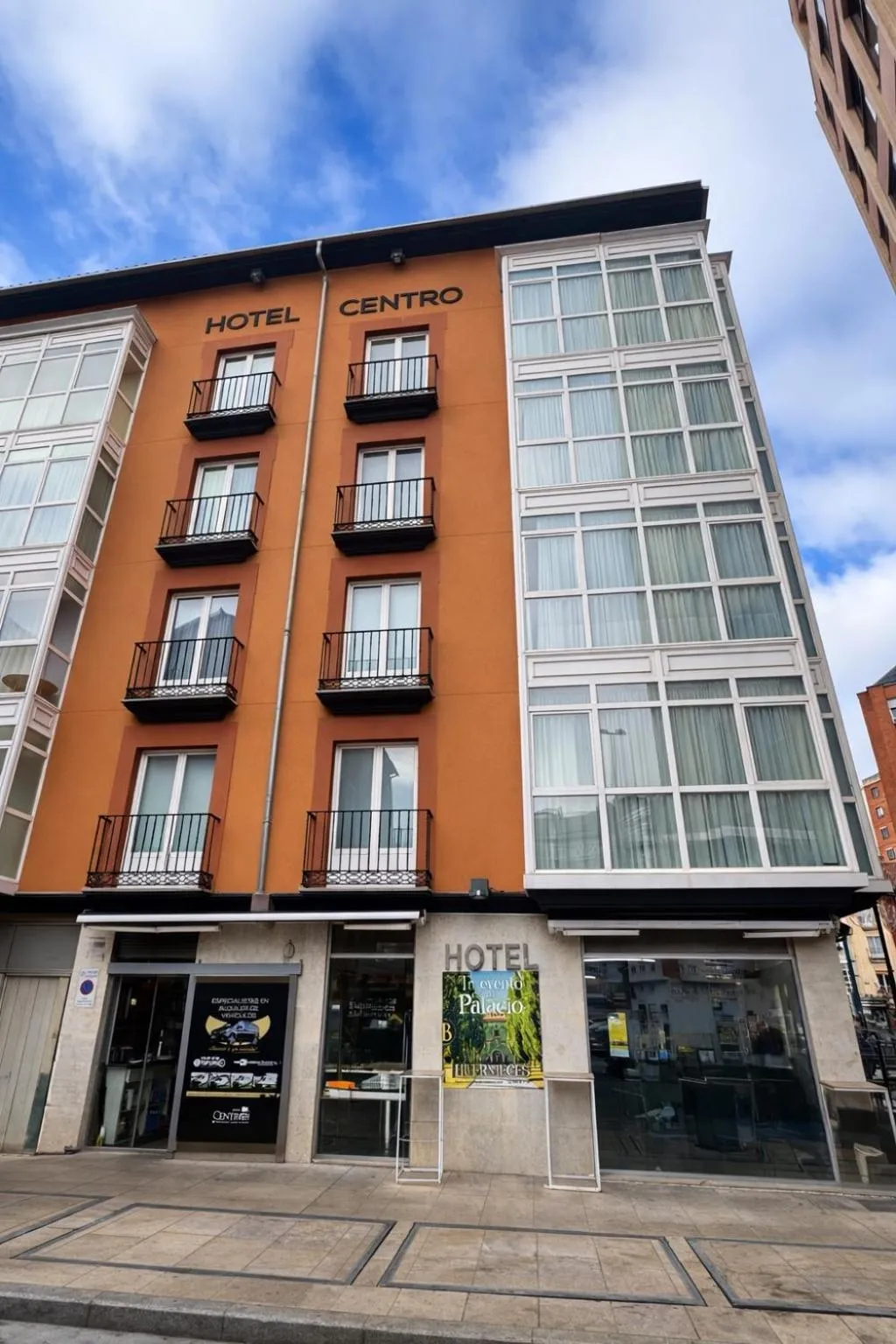 Property building in Hotel Centro Los Braseros