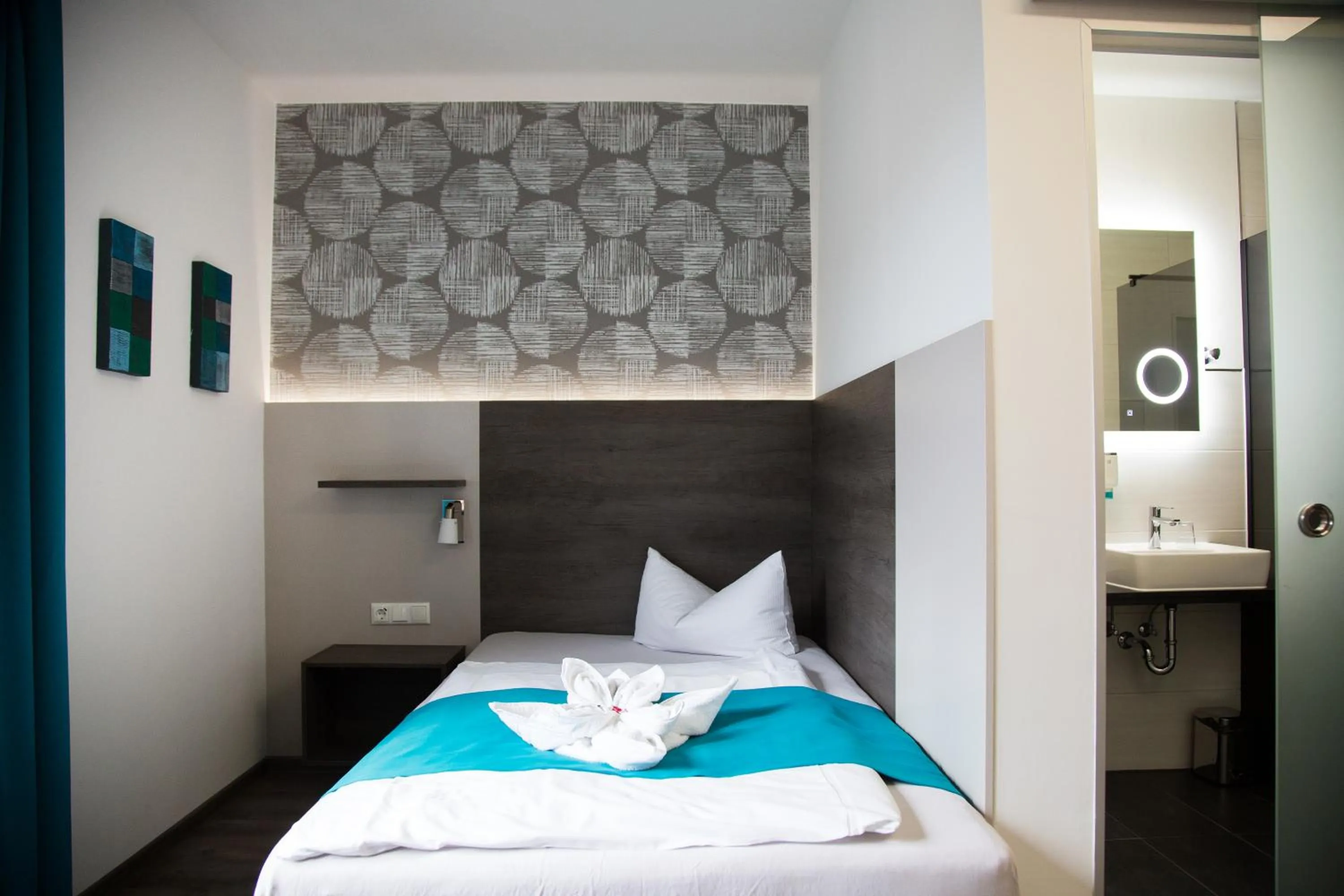 Bed in Hotel im Kaiserpark