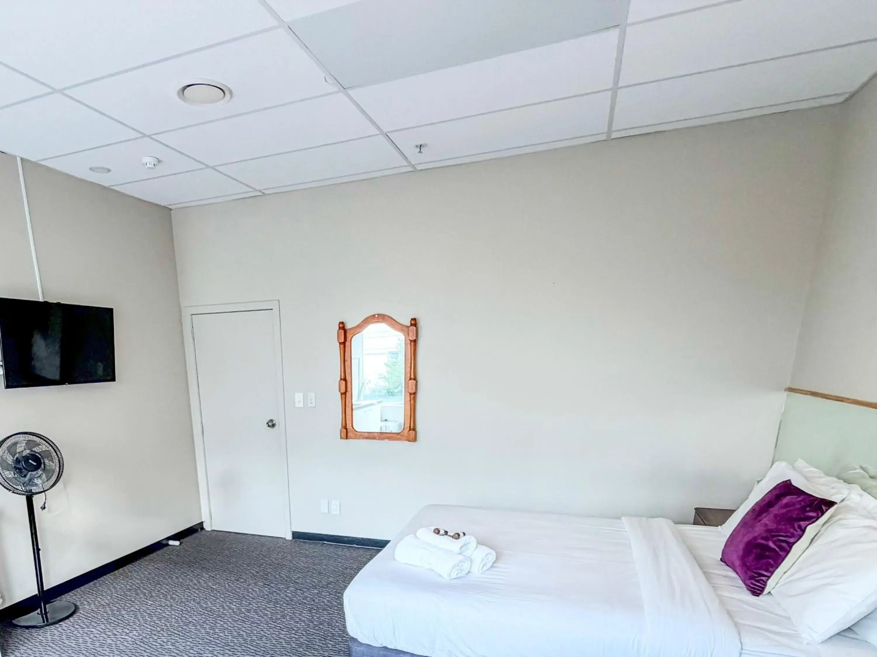 Double Room with Shared Bathroom in Aura Hotel Double Room with Shared Bathroom in Aura Hotel