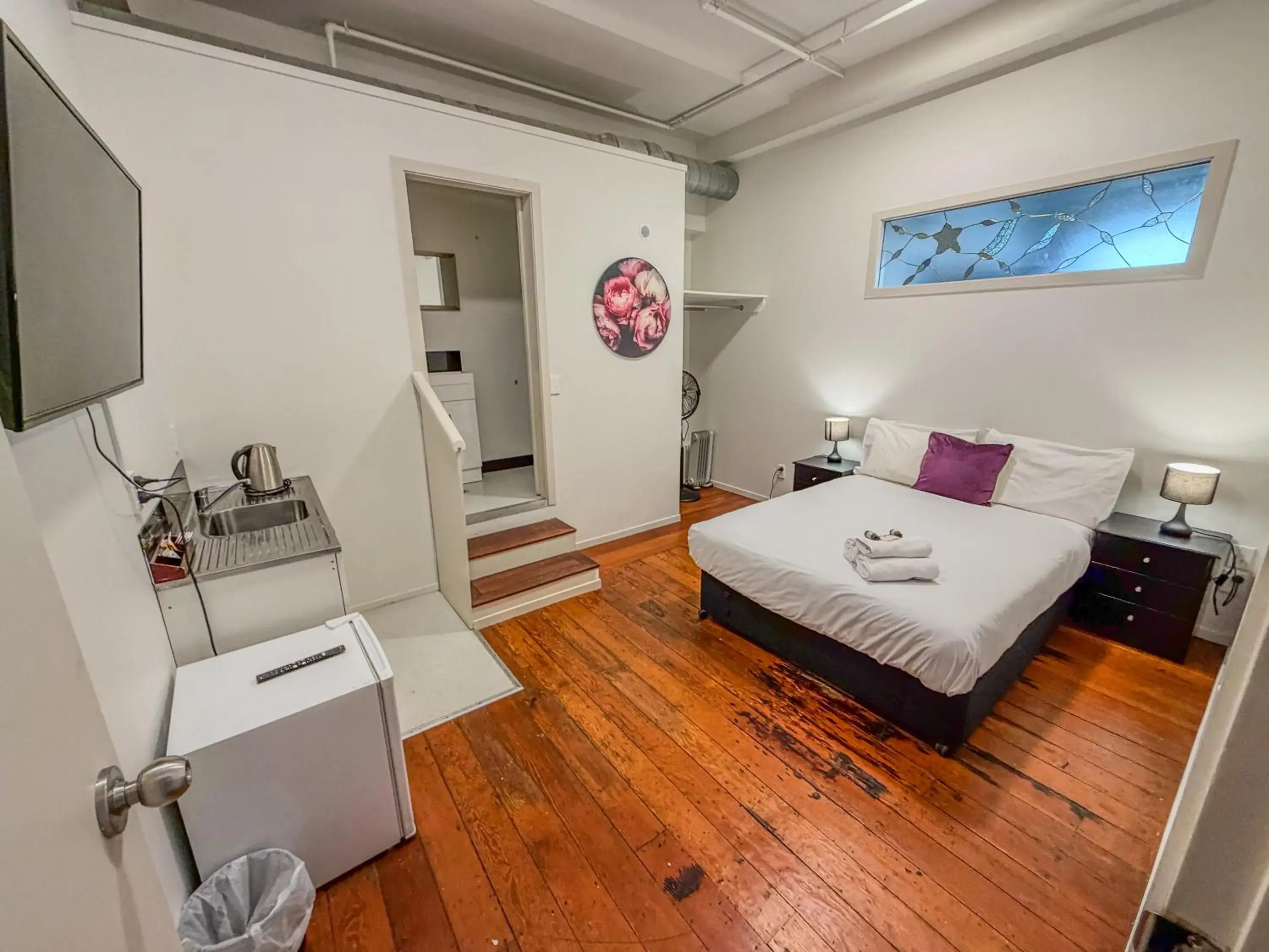 Queen Room with Private Bathroom in Aura Hotel Queen Room with Private Bathroom in Aura Hotel