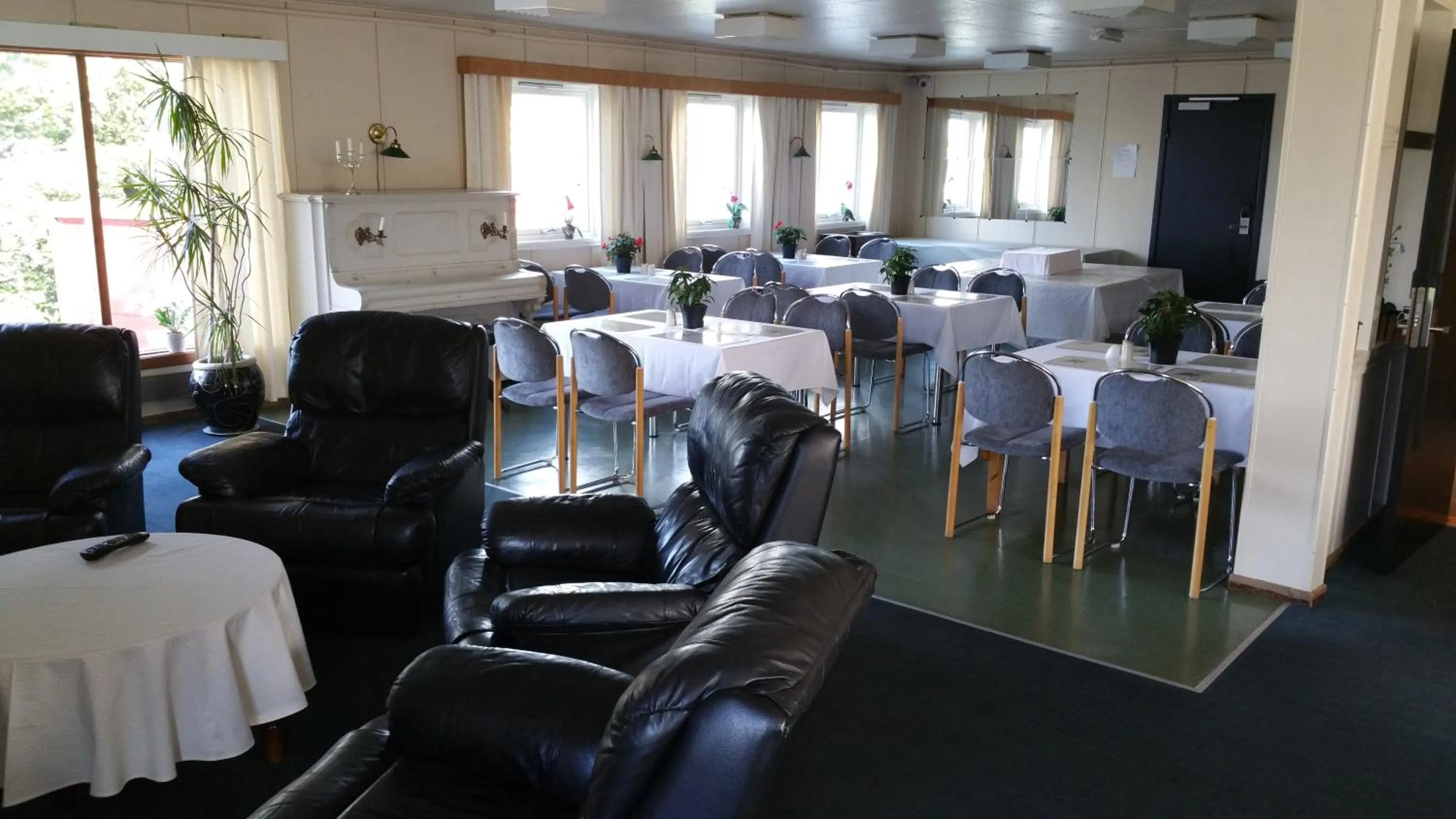 Restaurant/places to eat in Skeisvang Gjestgiveri