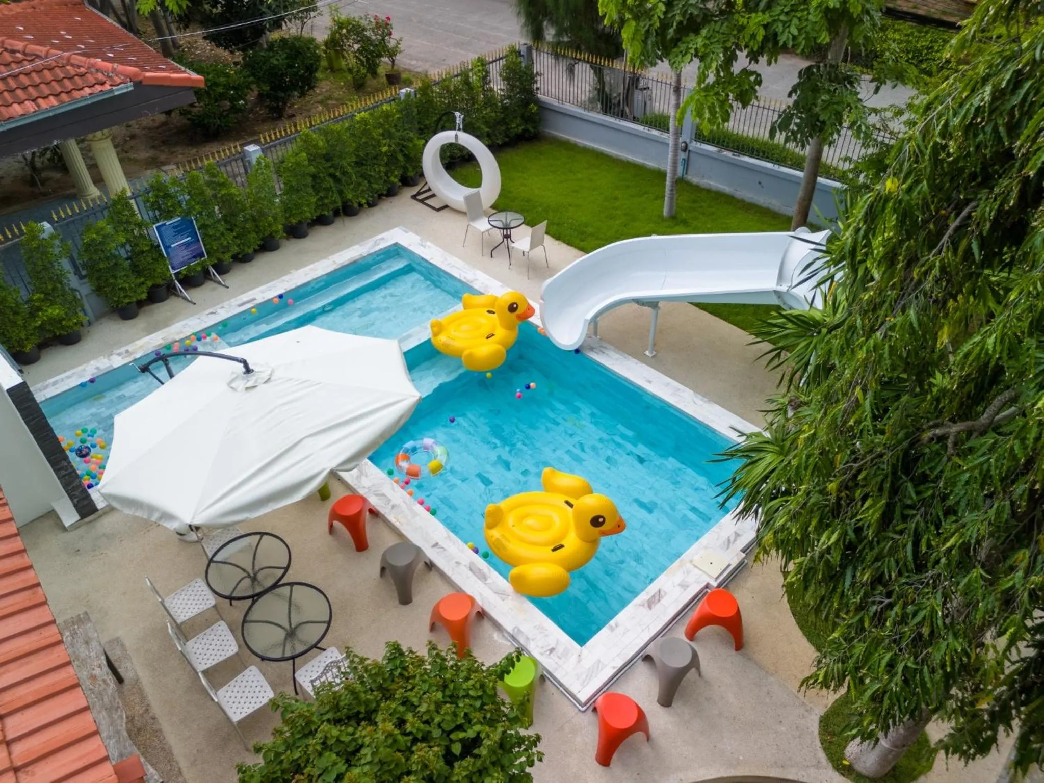 Swimming pool in Villa Navin Premiere Pool Villa