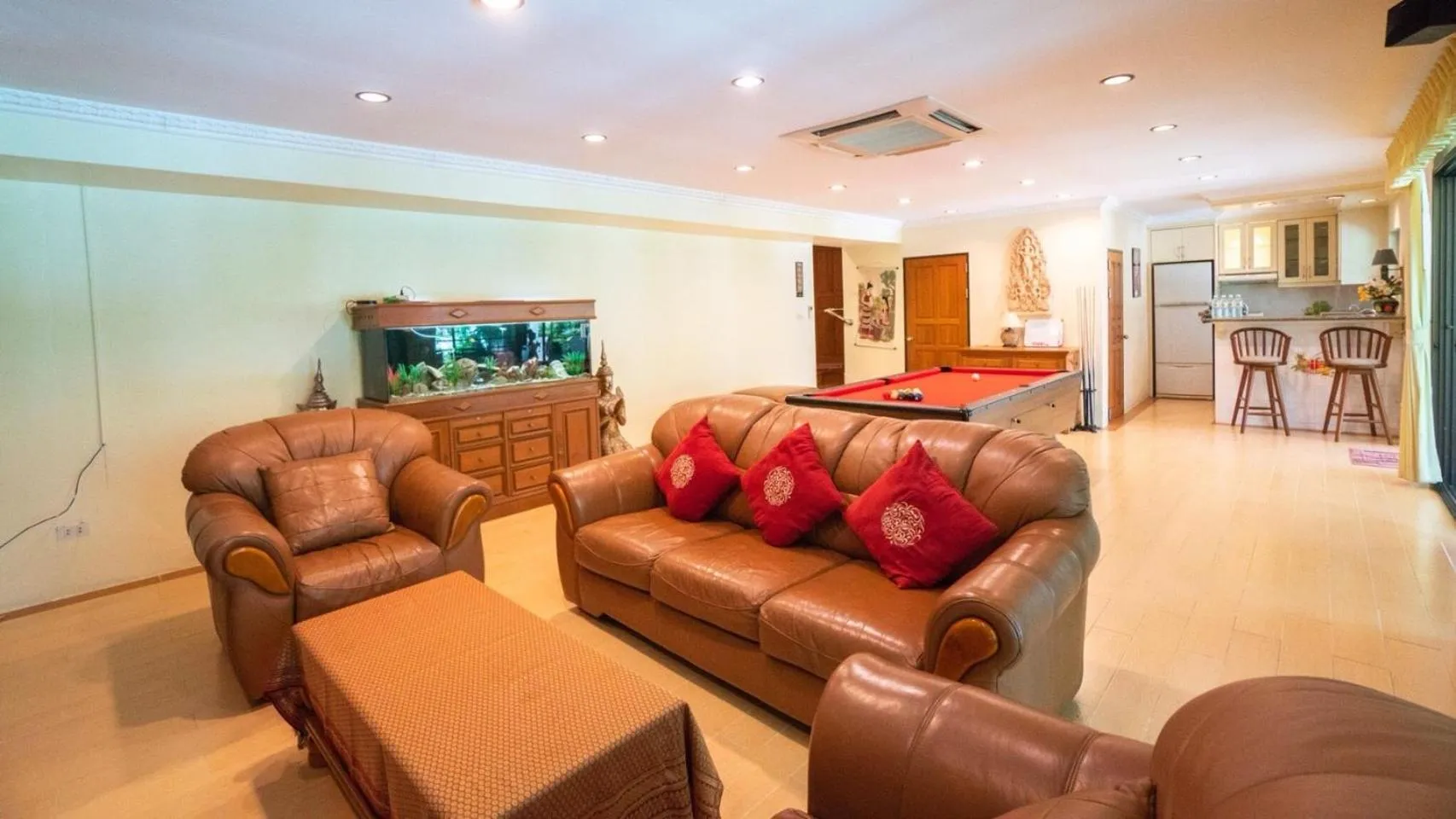 Karaoke in Villa Navin Premiere Pool Villa