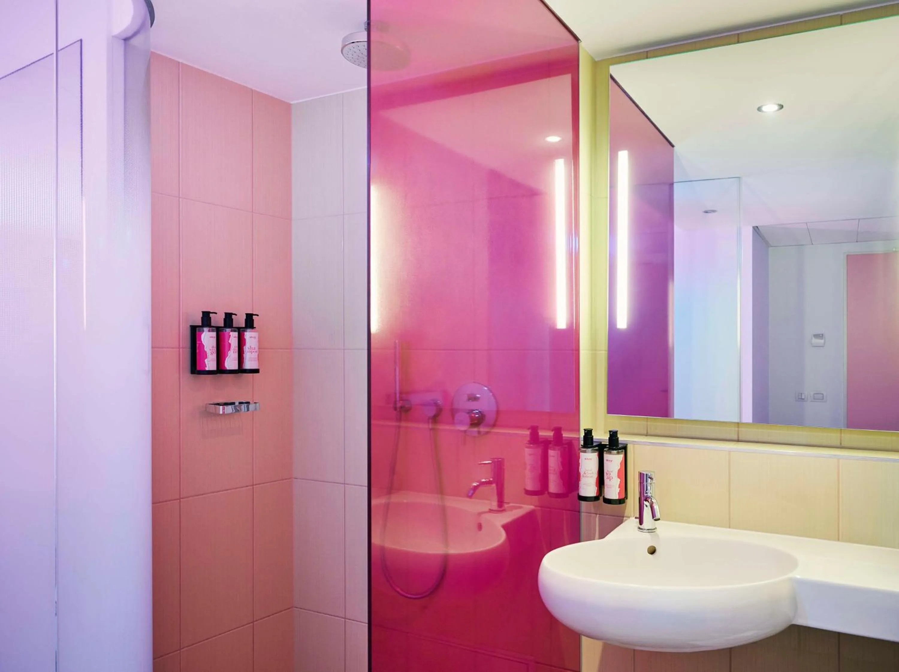 Bathroom in nhow Berlin