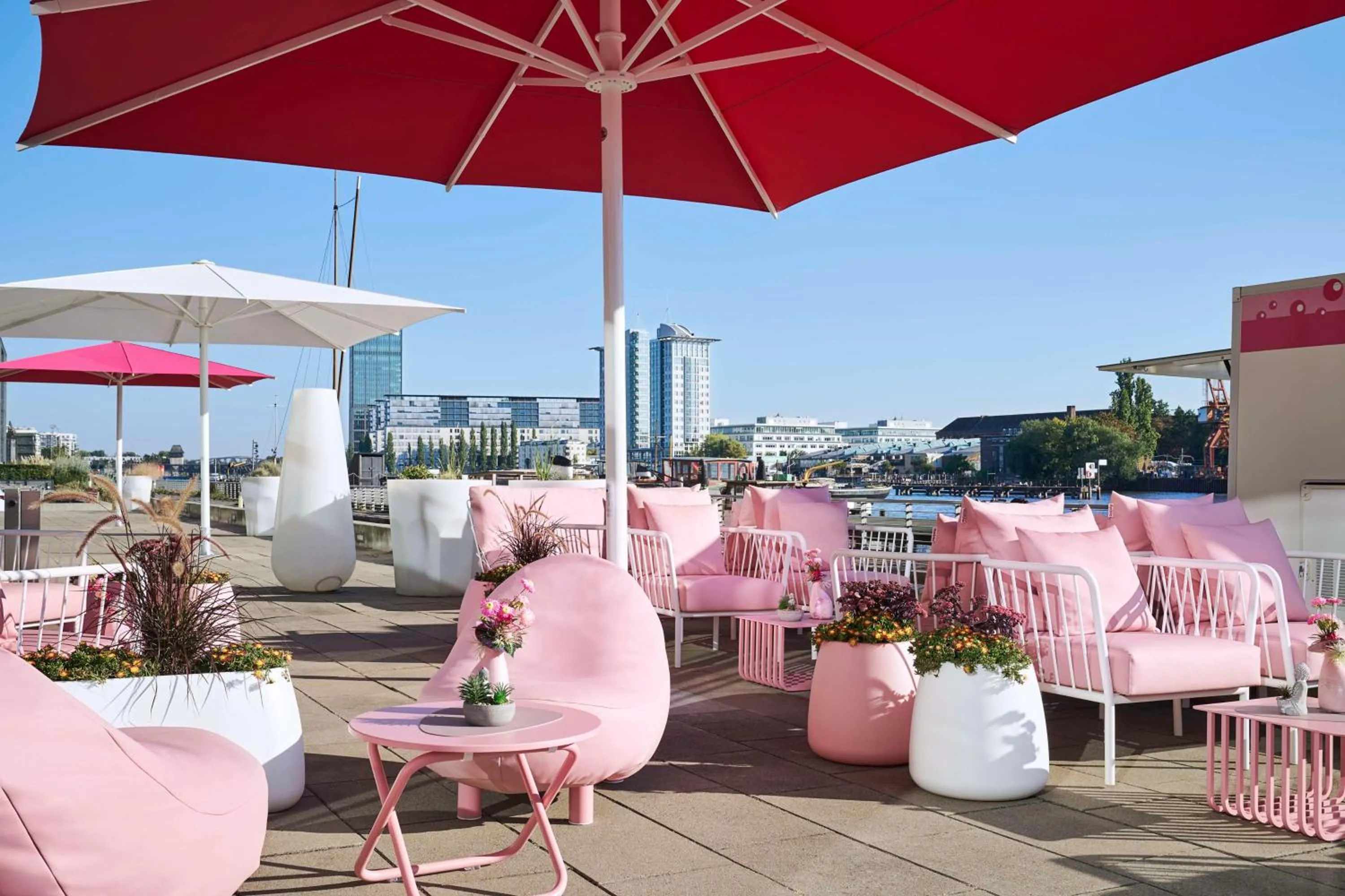 Property building in nhow Berlin