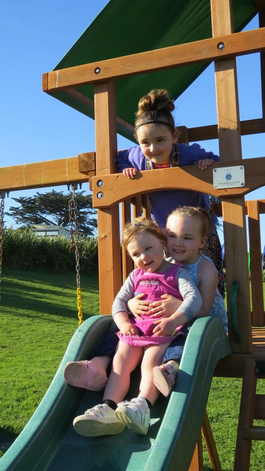 Children play ground in Ross Beach TOP10 Holiday Park