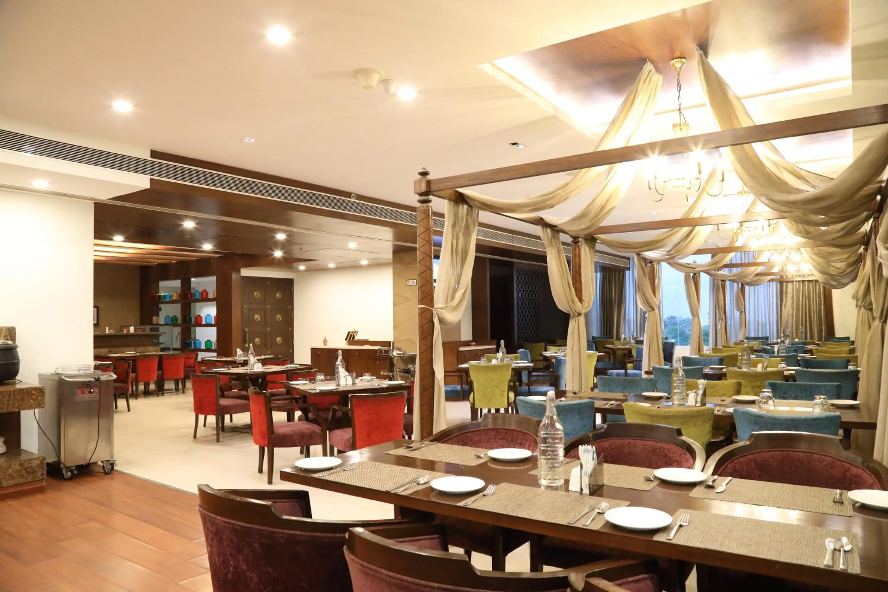 Restaurant/places to eat in Country Inn & Suites by Radisson Kota