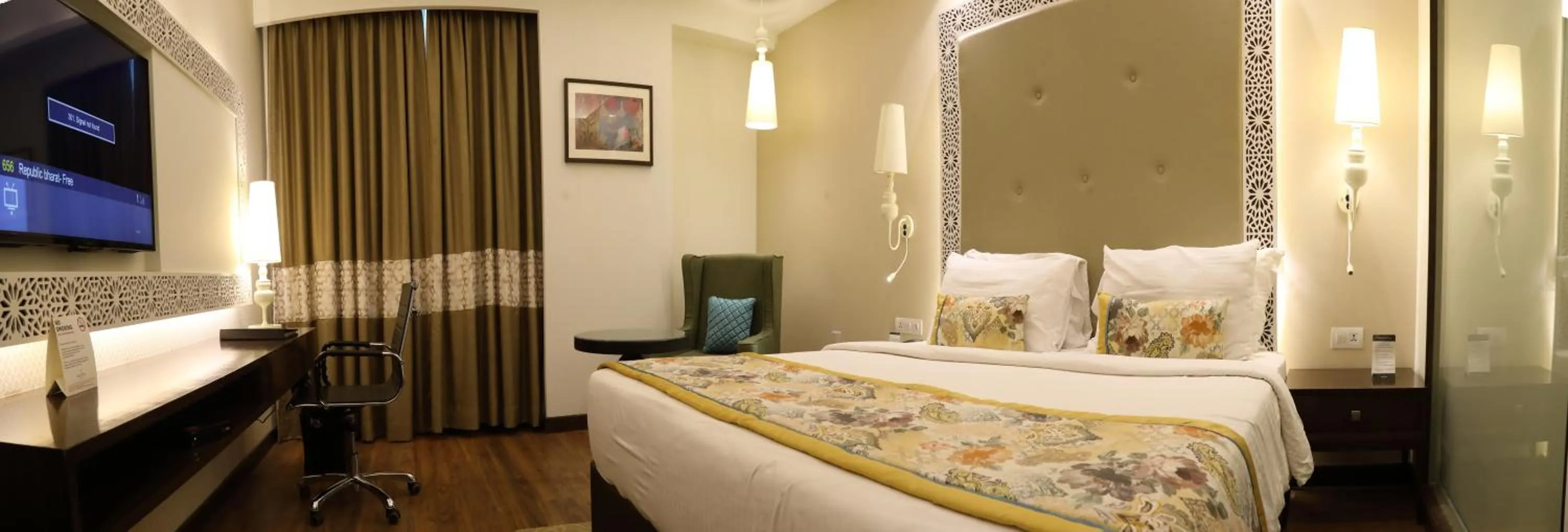 Bedroom, Bed in Country Inn & Suites by Radisson Kota