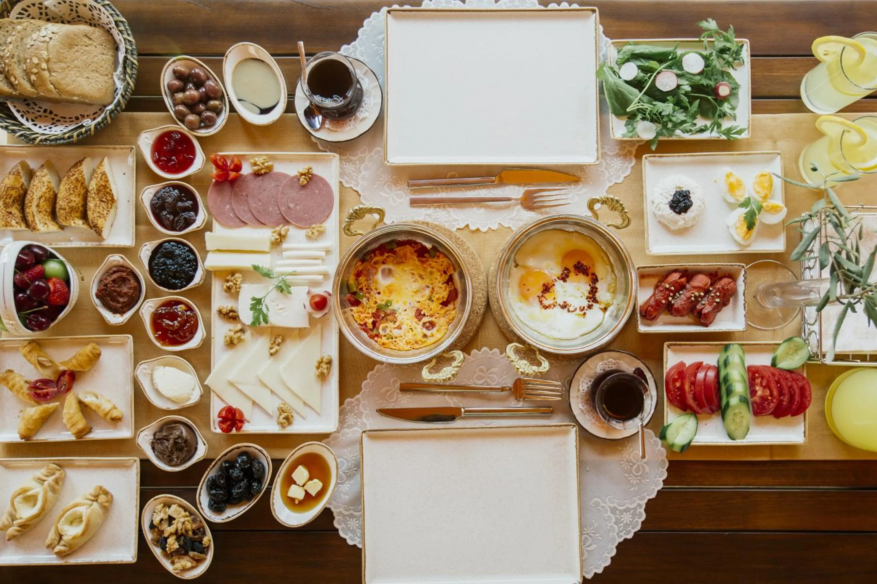 Breakfast in Cunda Özerbey Konağı