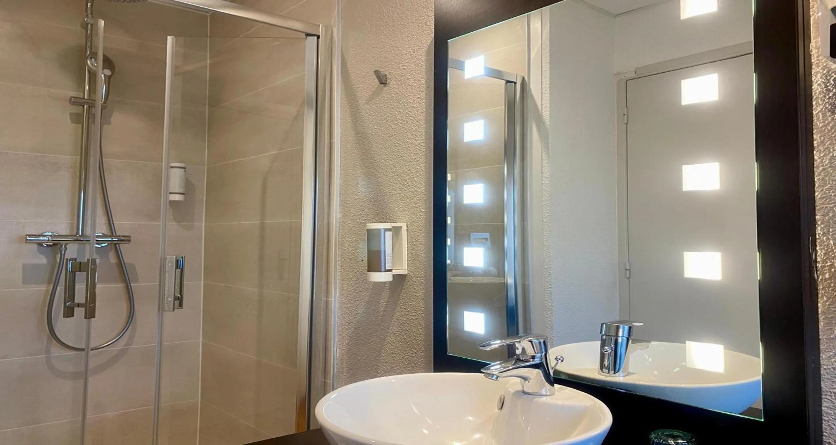 Bathroom in Best Western Urban Hotel