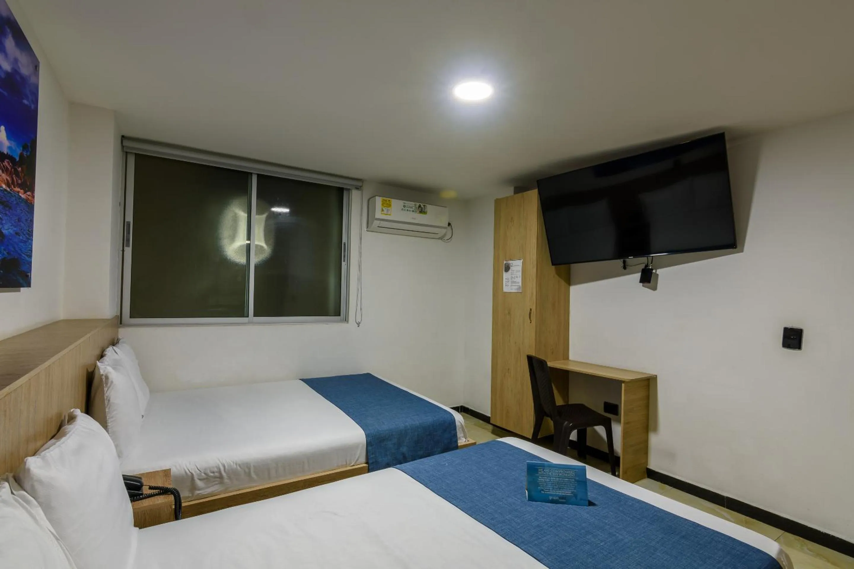 Bedroom, Bed in Hotel Med Estadio