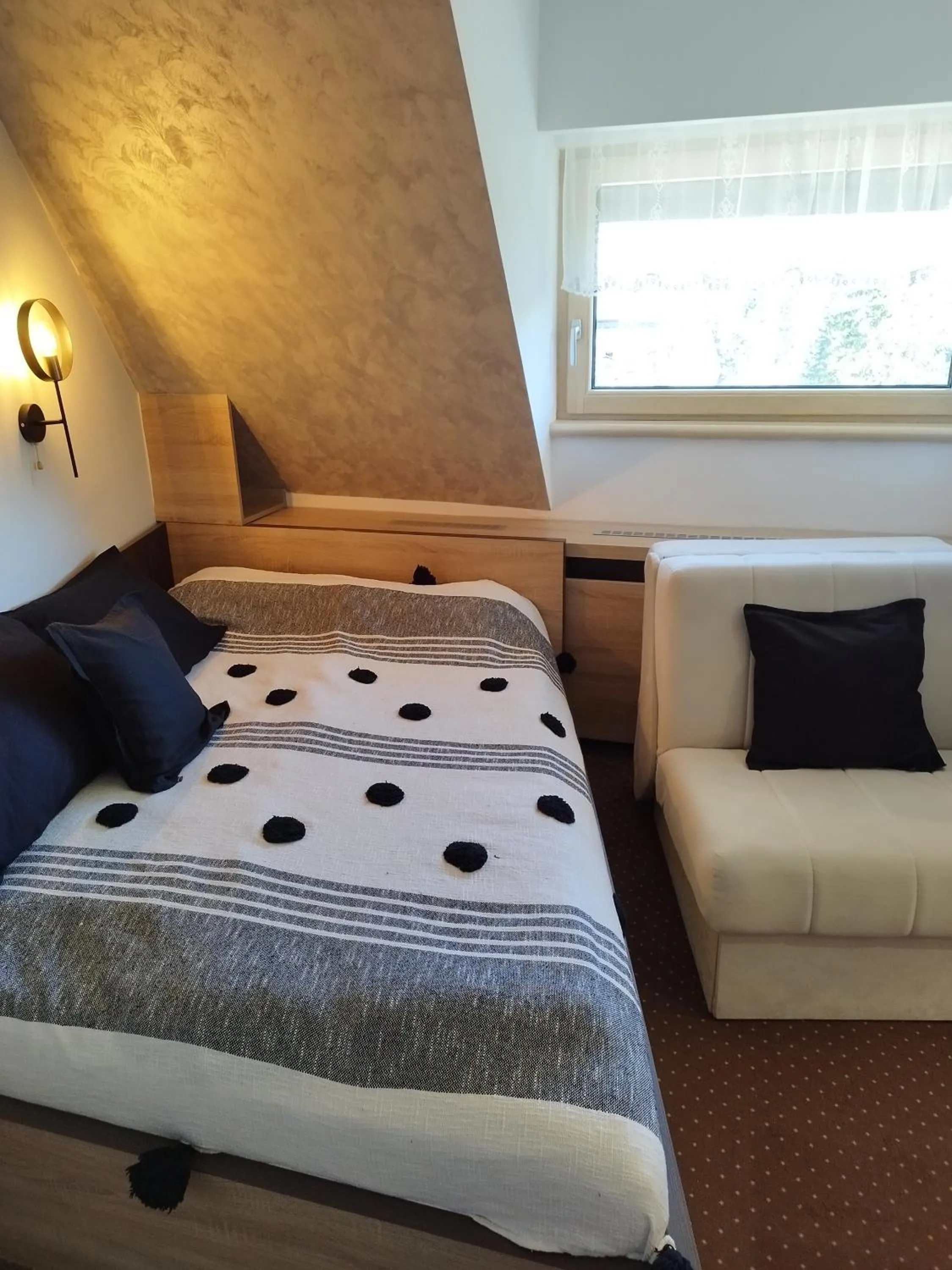 Bed in Apartment Maja Konaci