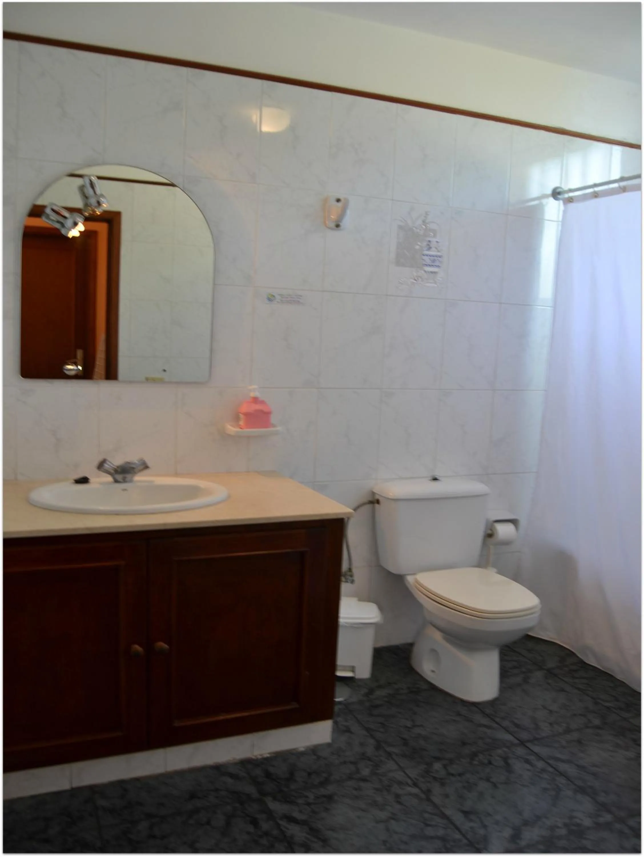 Bathroom in Apartamentos Jucar