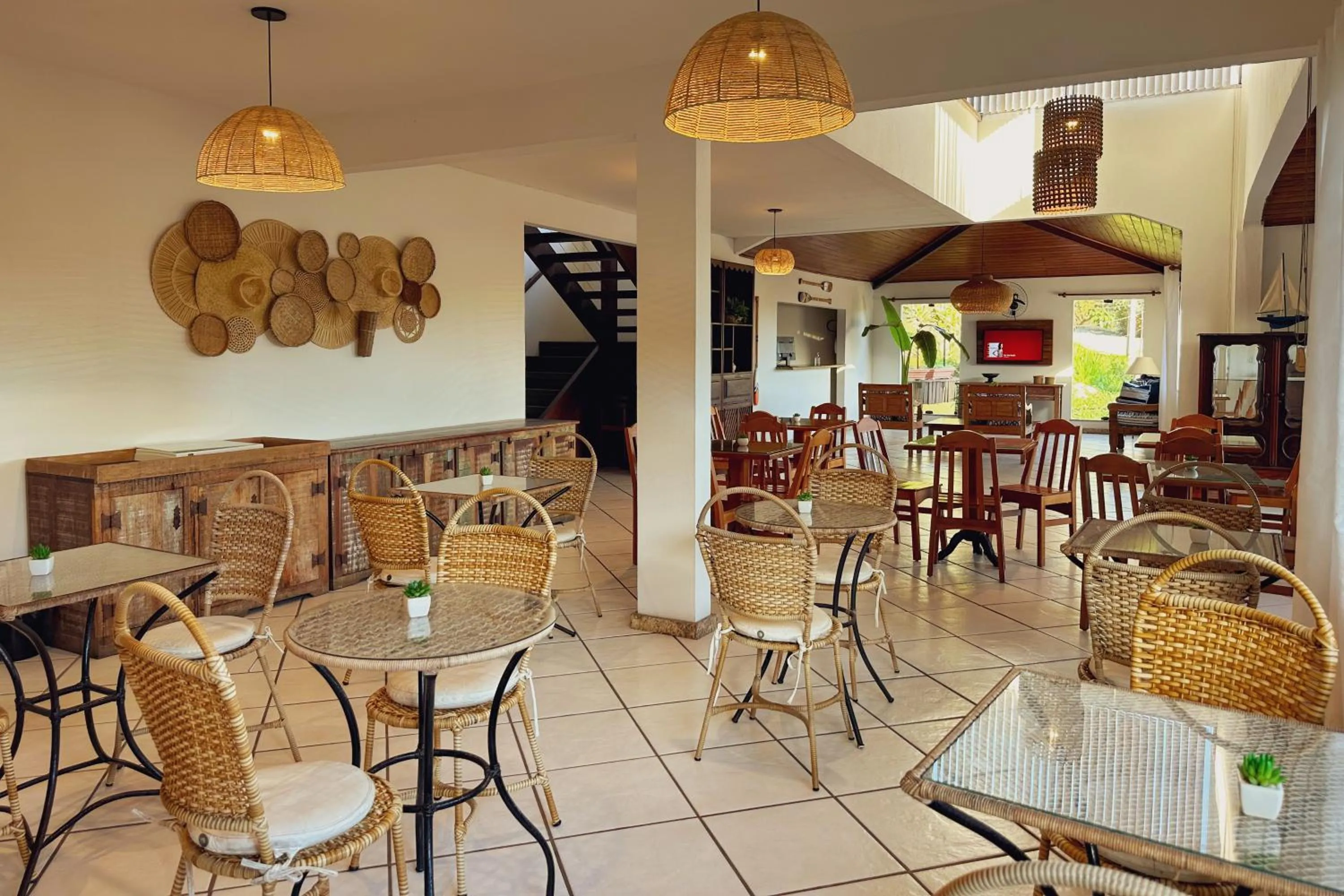 Restaurant/places to eat in Pousada MAR João Fernandes