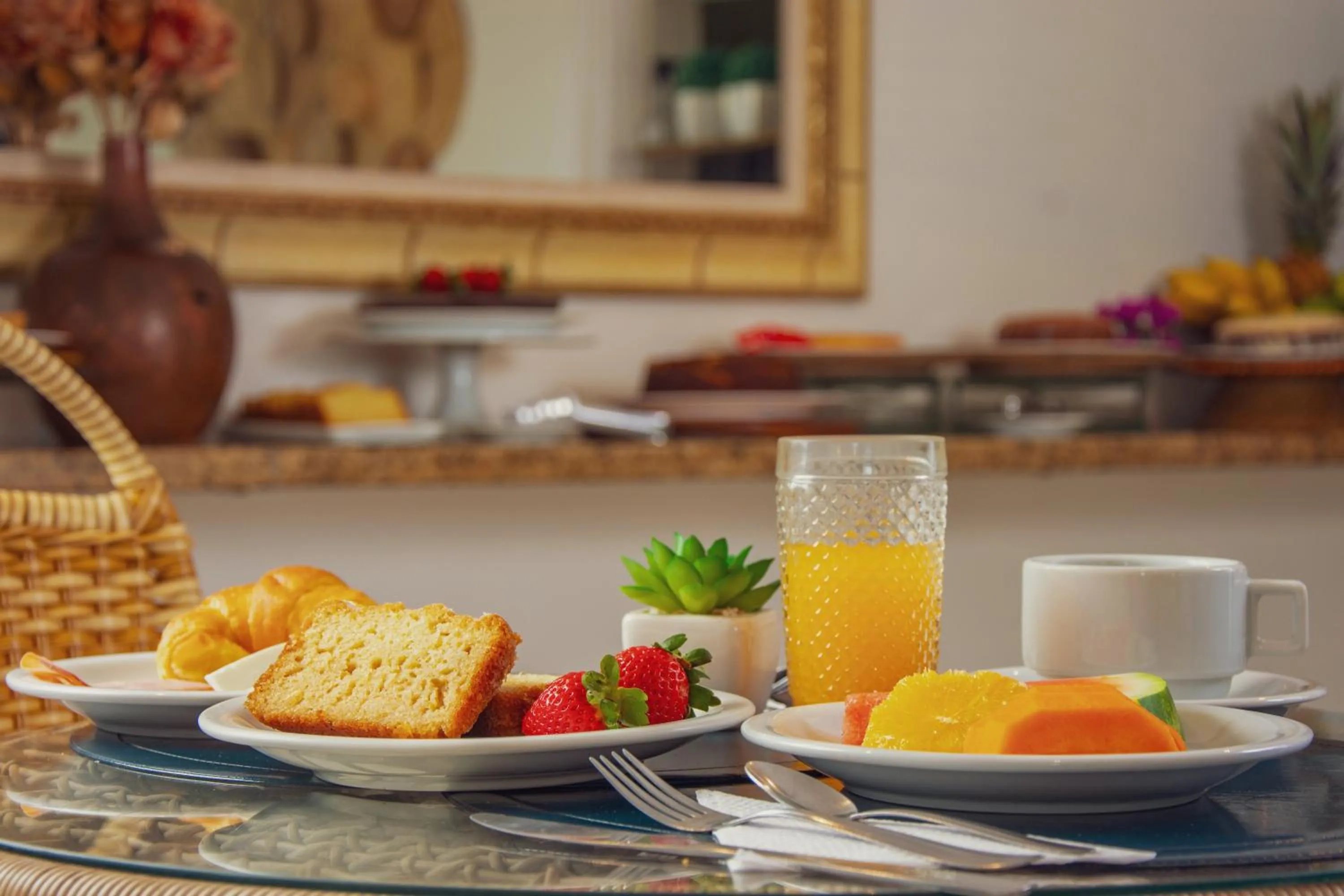 Food and drinks in Pousada MAR João Fernandes