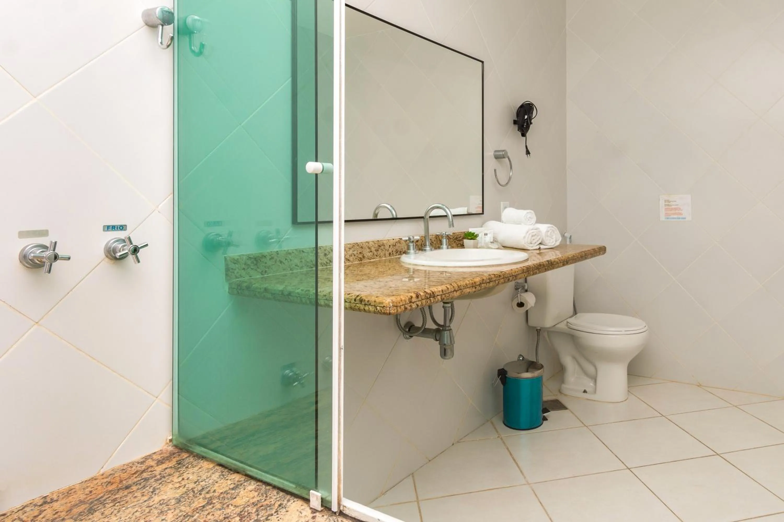 Shower in Pousada MAR João Fernandes