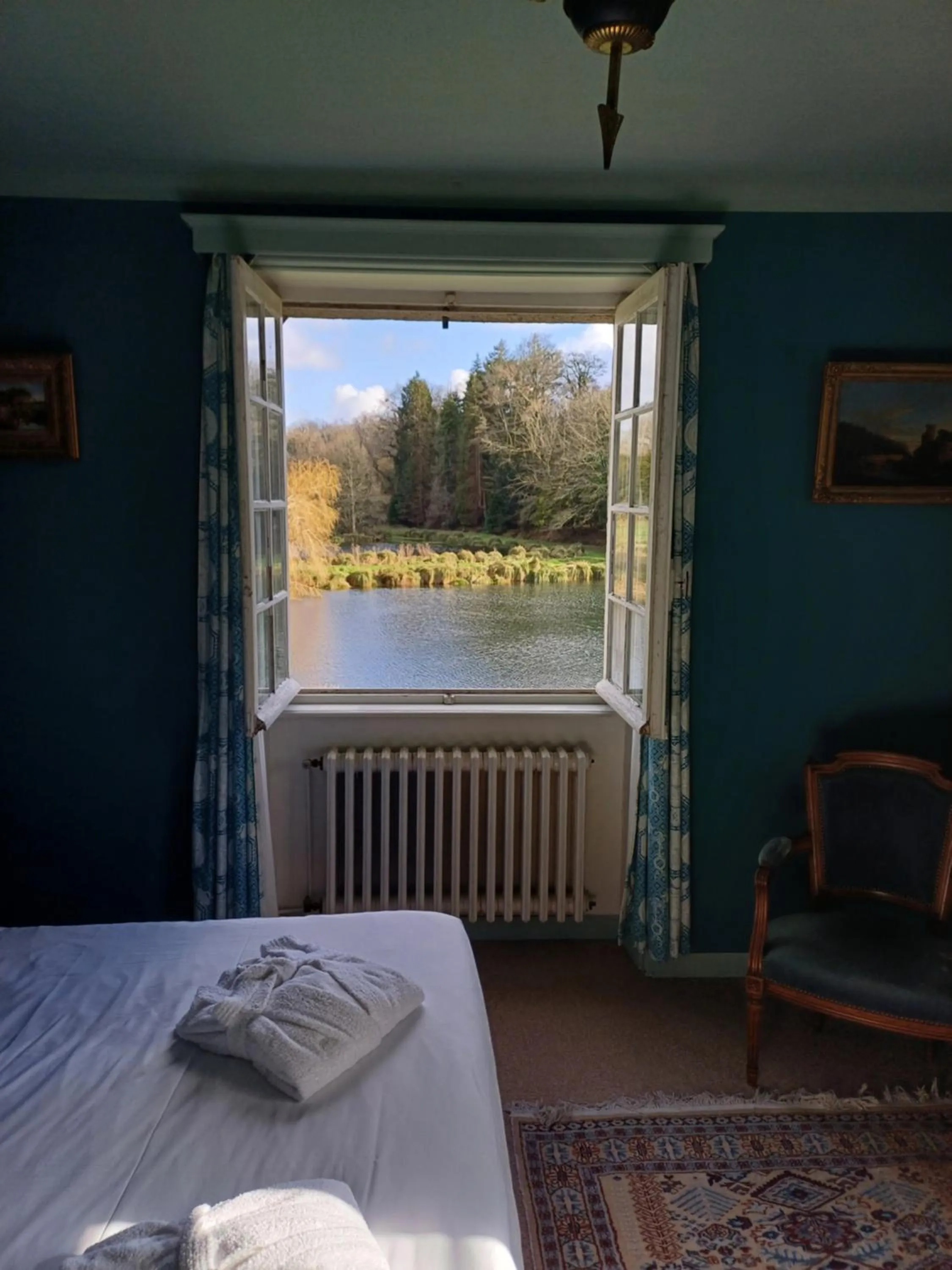 Lake view, Bed in Manoir Du Stang