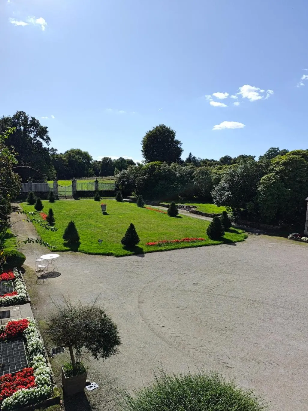 Garden view in Manoir Du Stang
