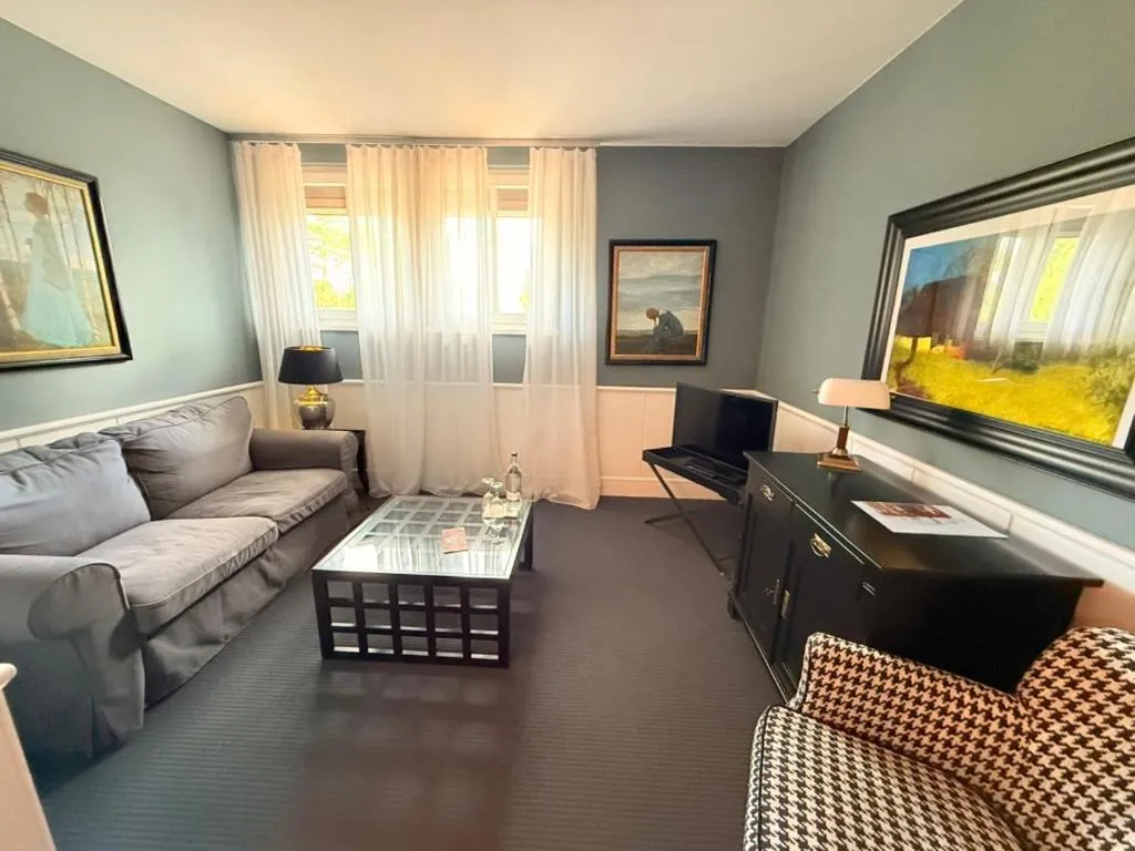 TV and multimedia in Hotel Village