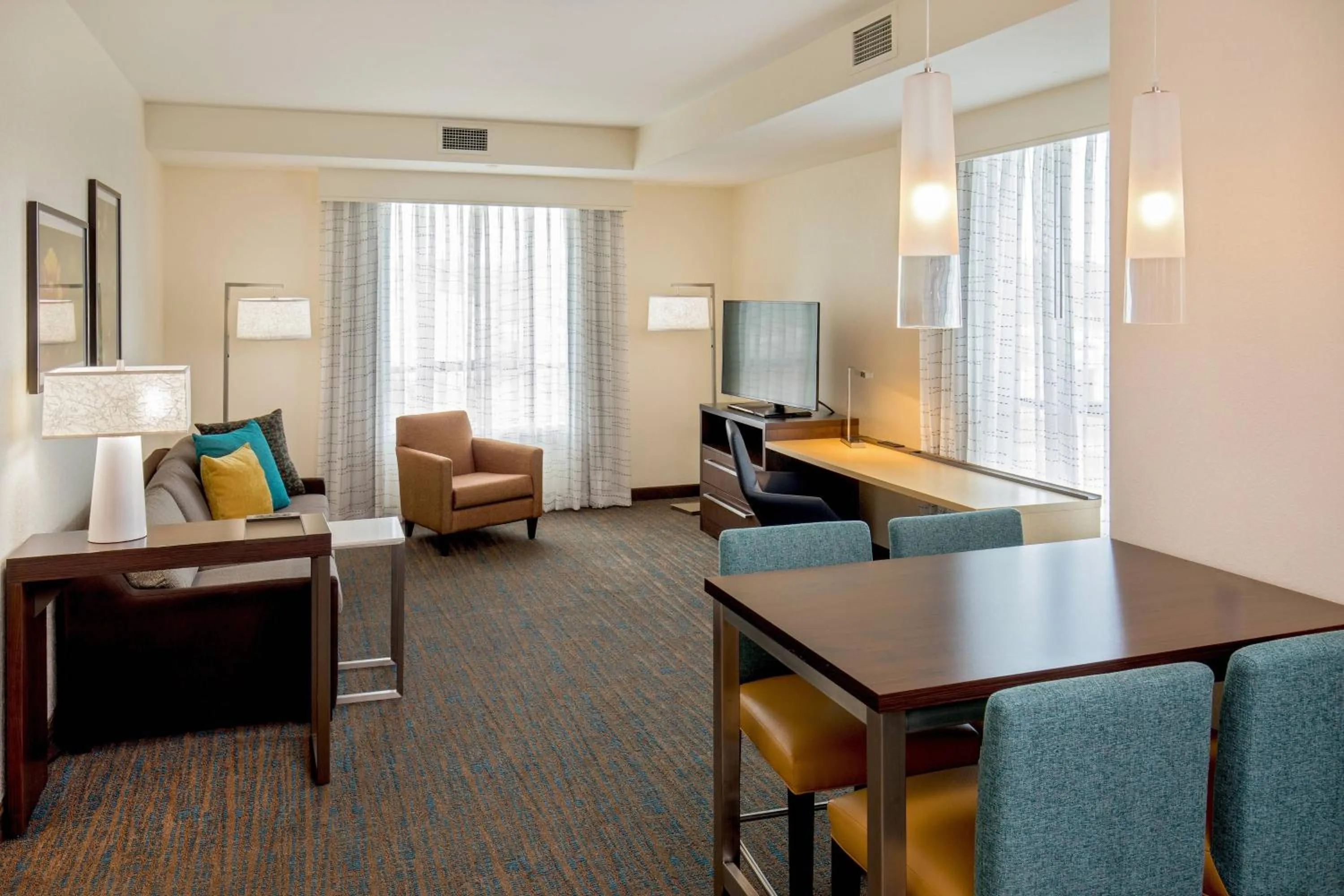 Living room in Residence Inn by Marriott Boston Braintree