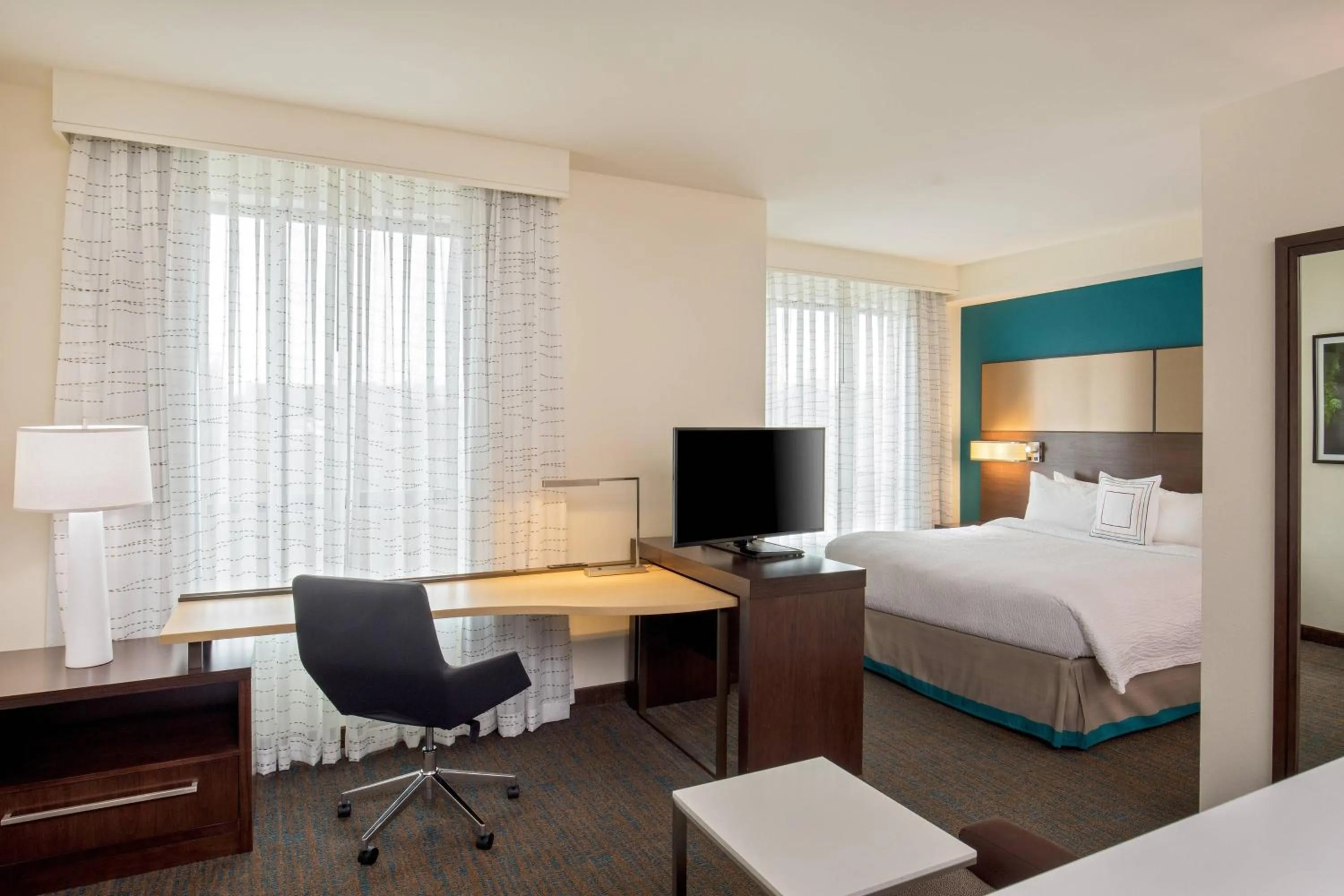 Living room, Bed in Residence Inn by Marriott Boston Braintree