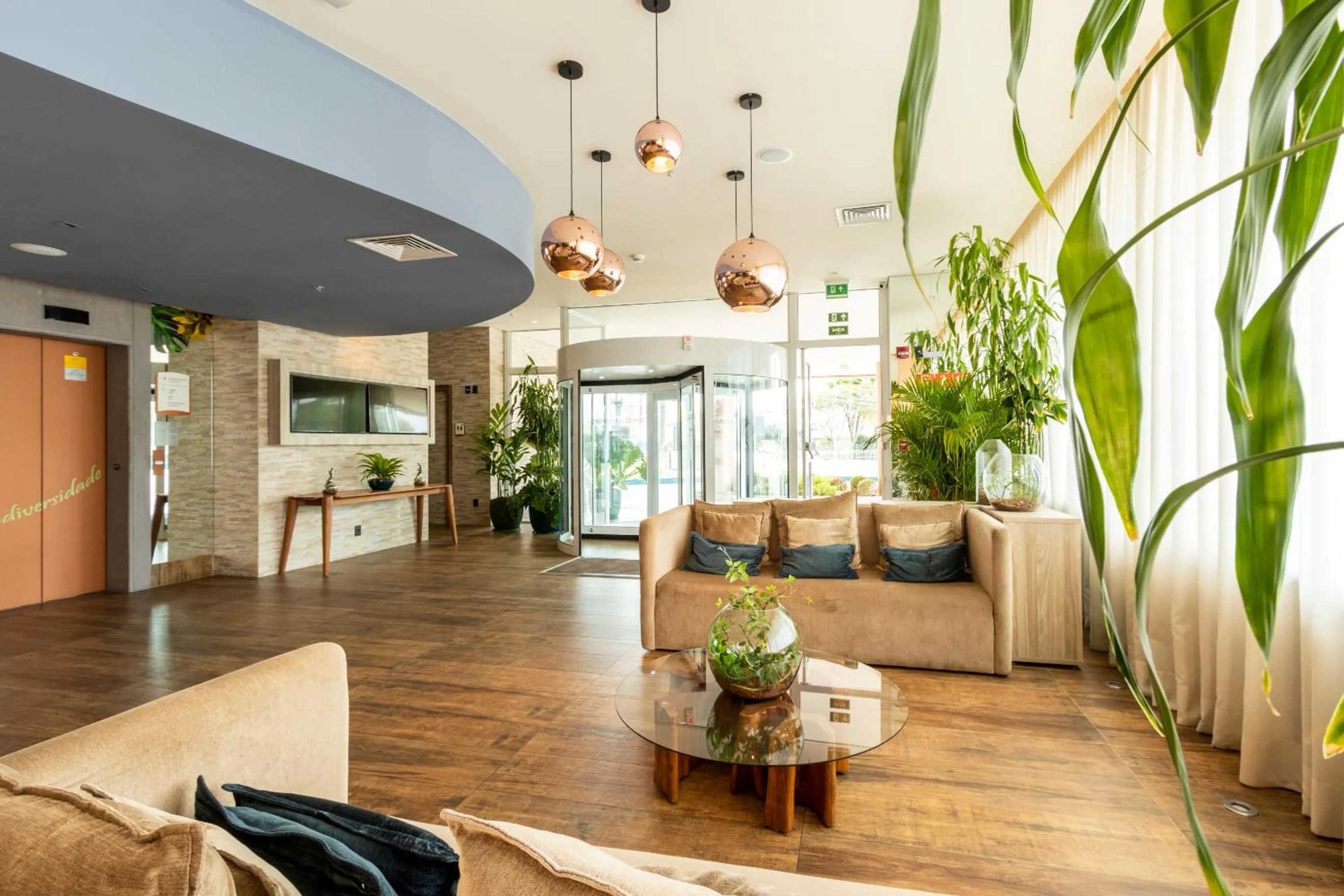 Lobby or reception in ibis Styles Curitiba Aeroporto