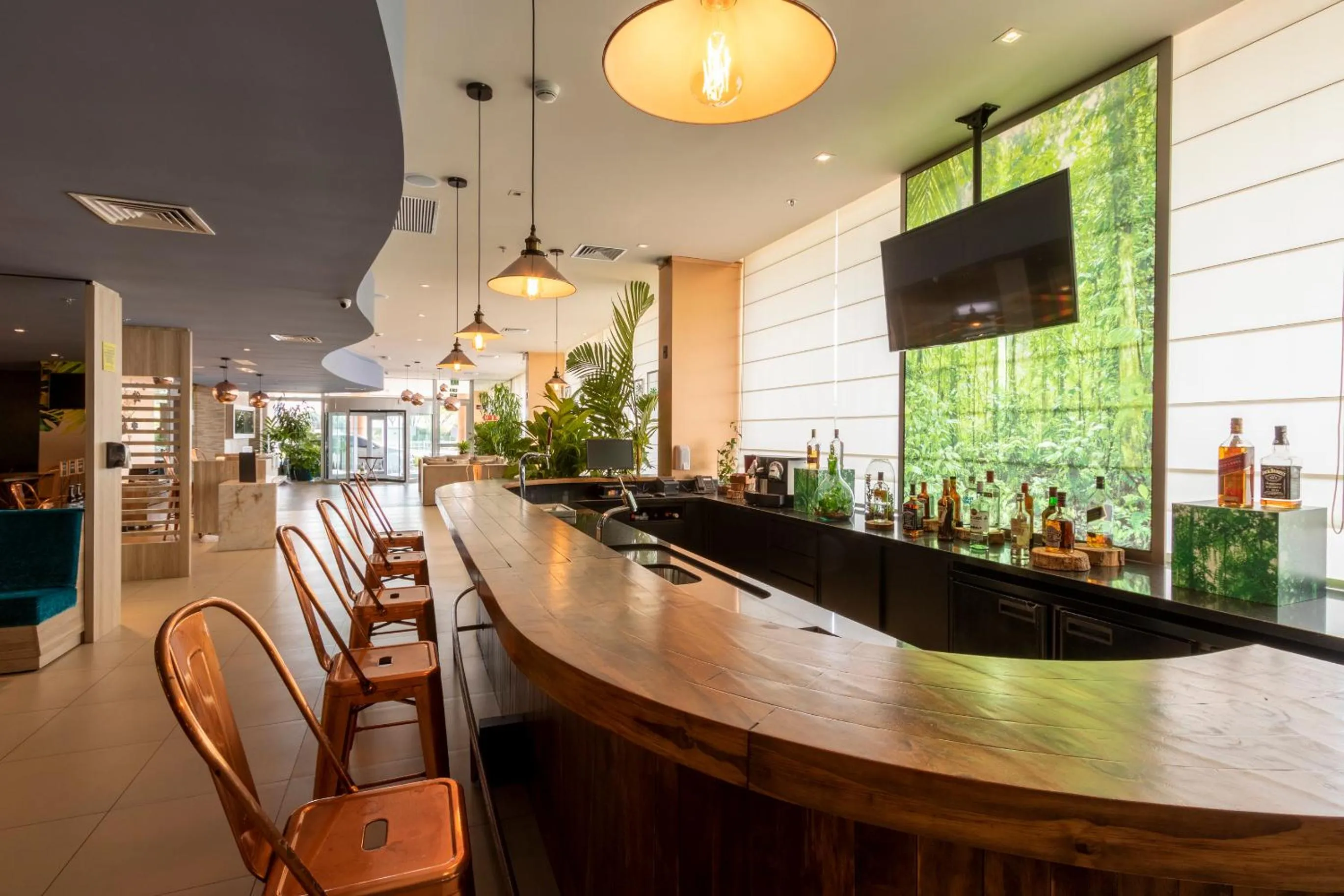 Lounge or bar in ibis Styles Curitiba Aeroporto