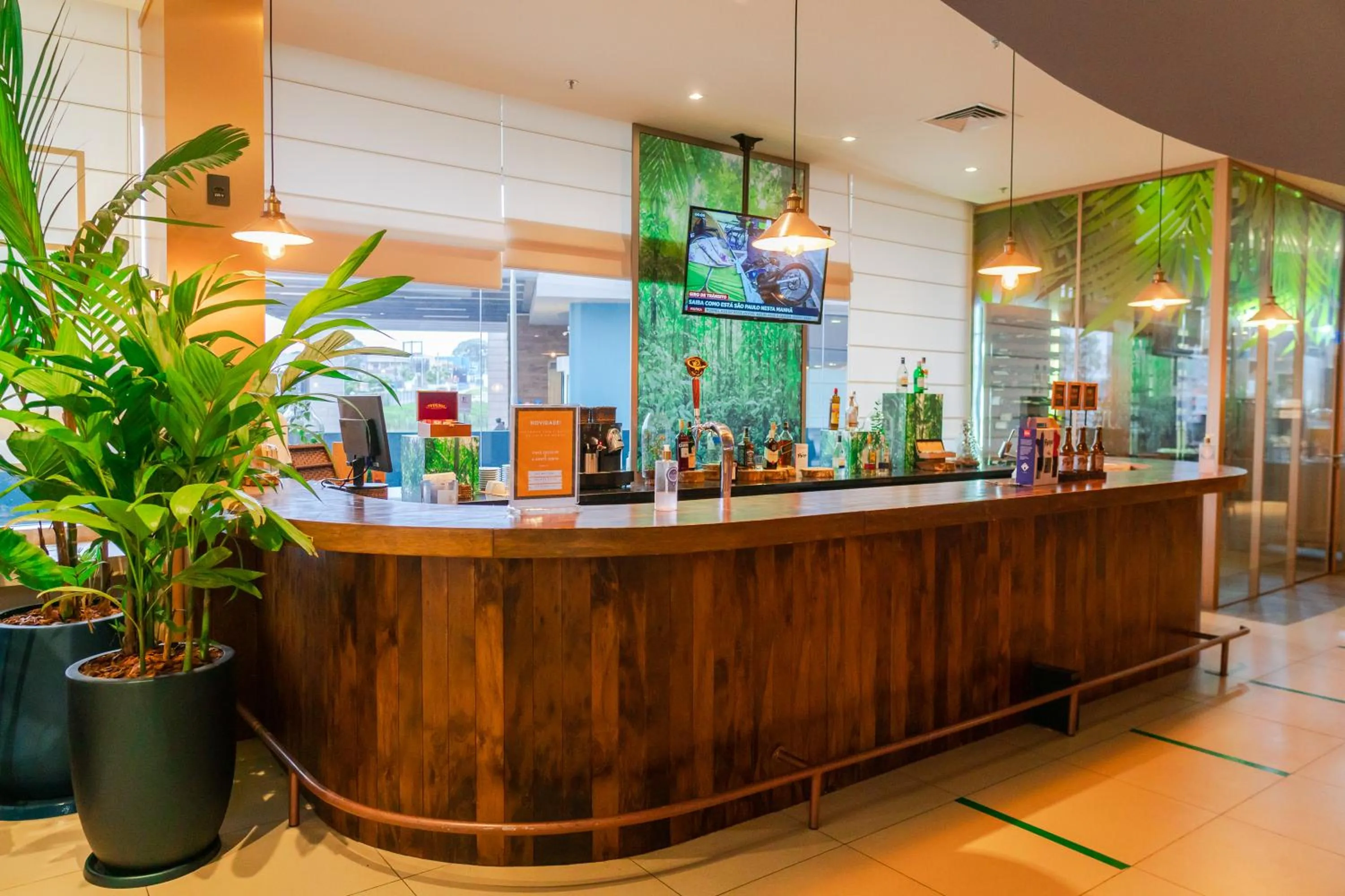 Lounge or bar in ibis Styles Curitiba Aeroporto