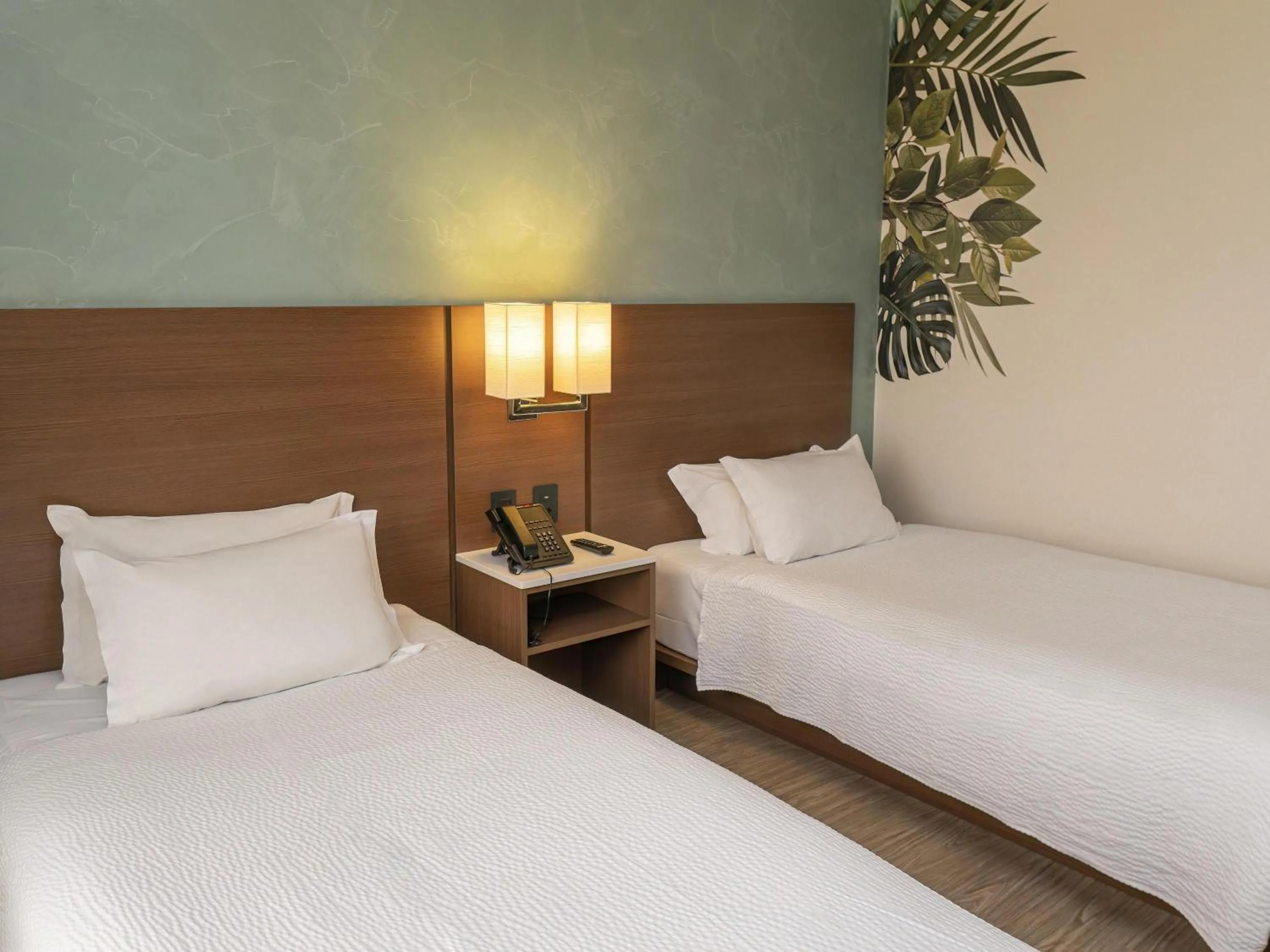 Bedroom, Bed in ibis Styles Curitiba Aeroporto