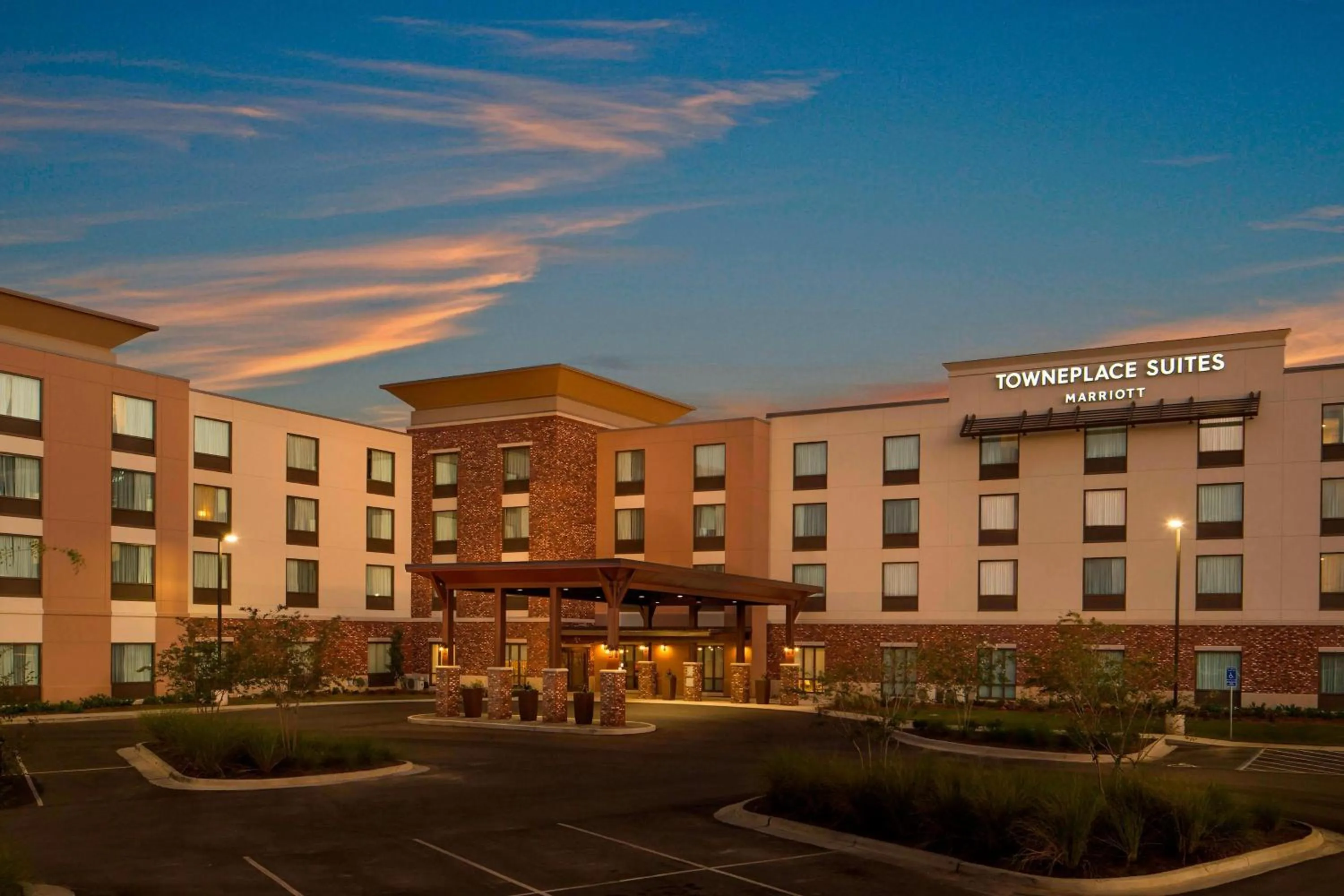 Property building in TownePlace Suites by Marriott Foley at OWA