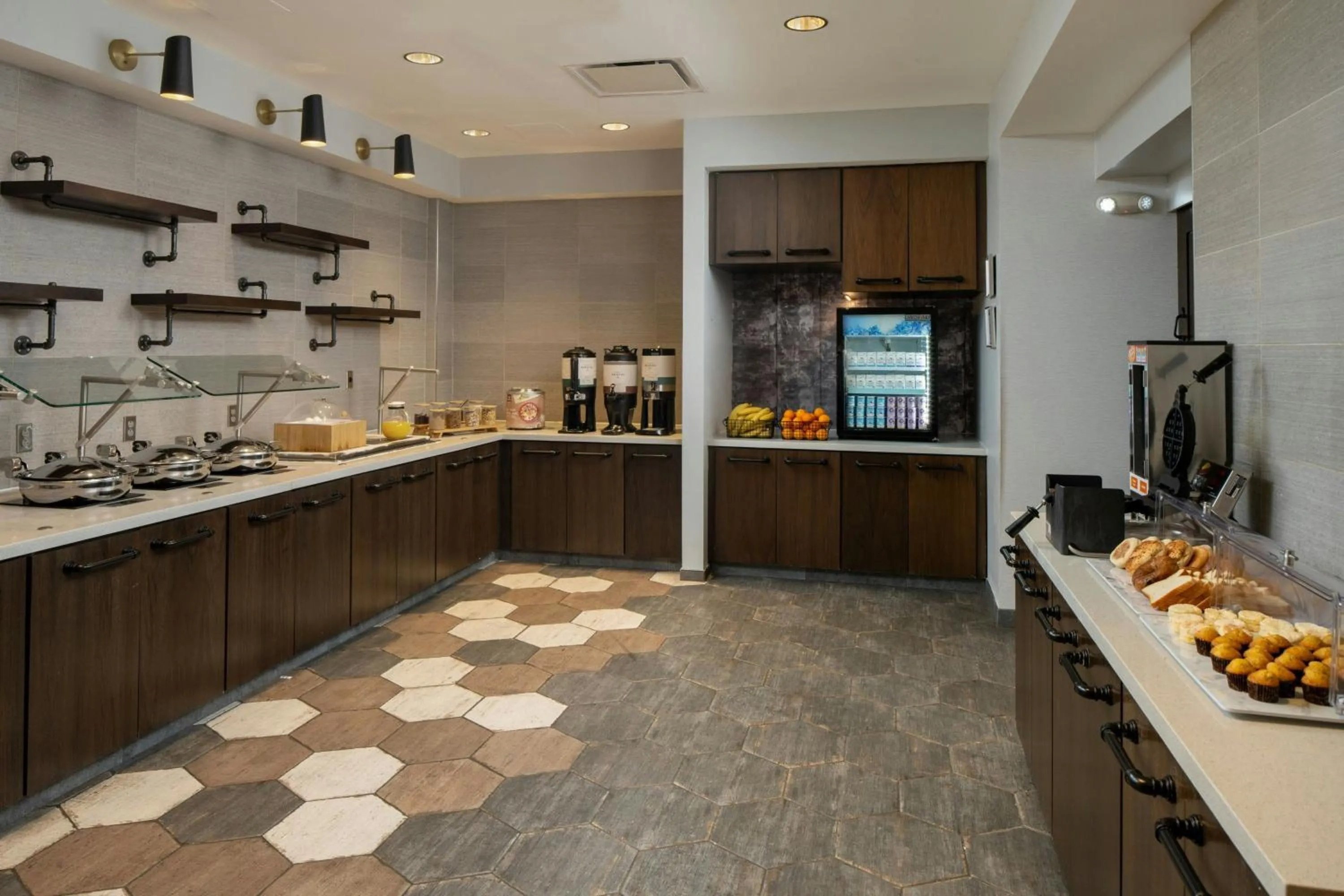 Breakfast in TownePlace Suites by Marriott Foley at OWA