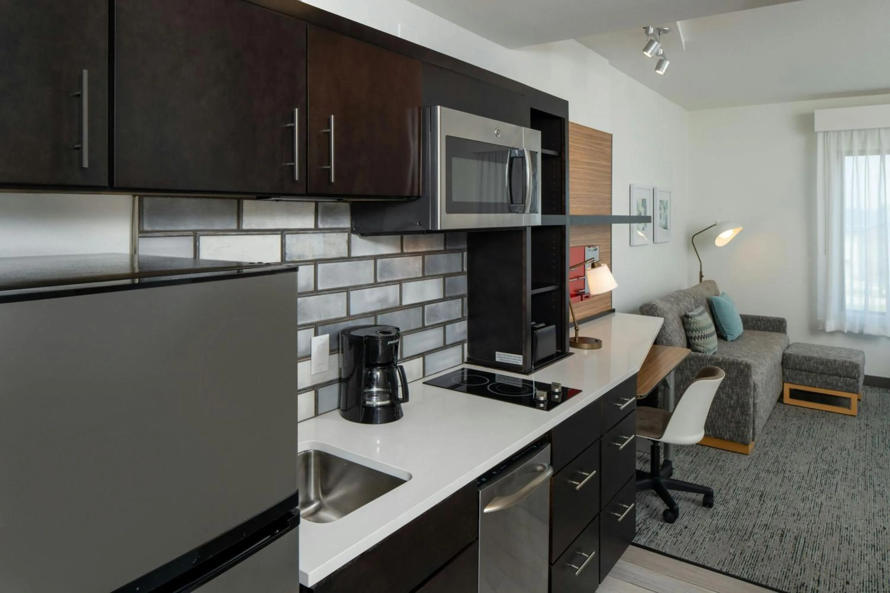 Kitchen or kitchenette in TownePlace Suites by Marriott Foley at OWA