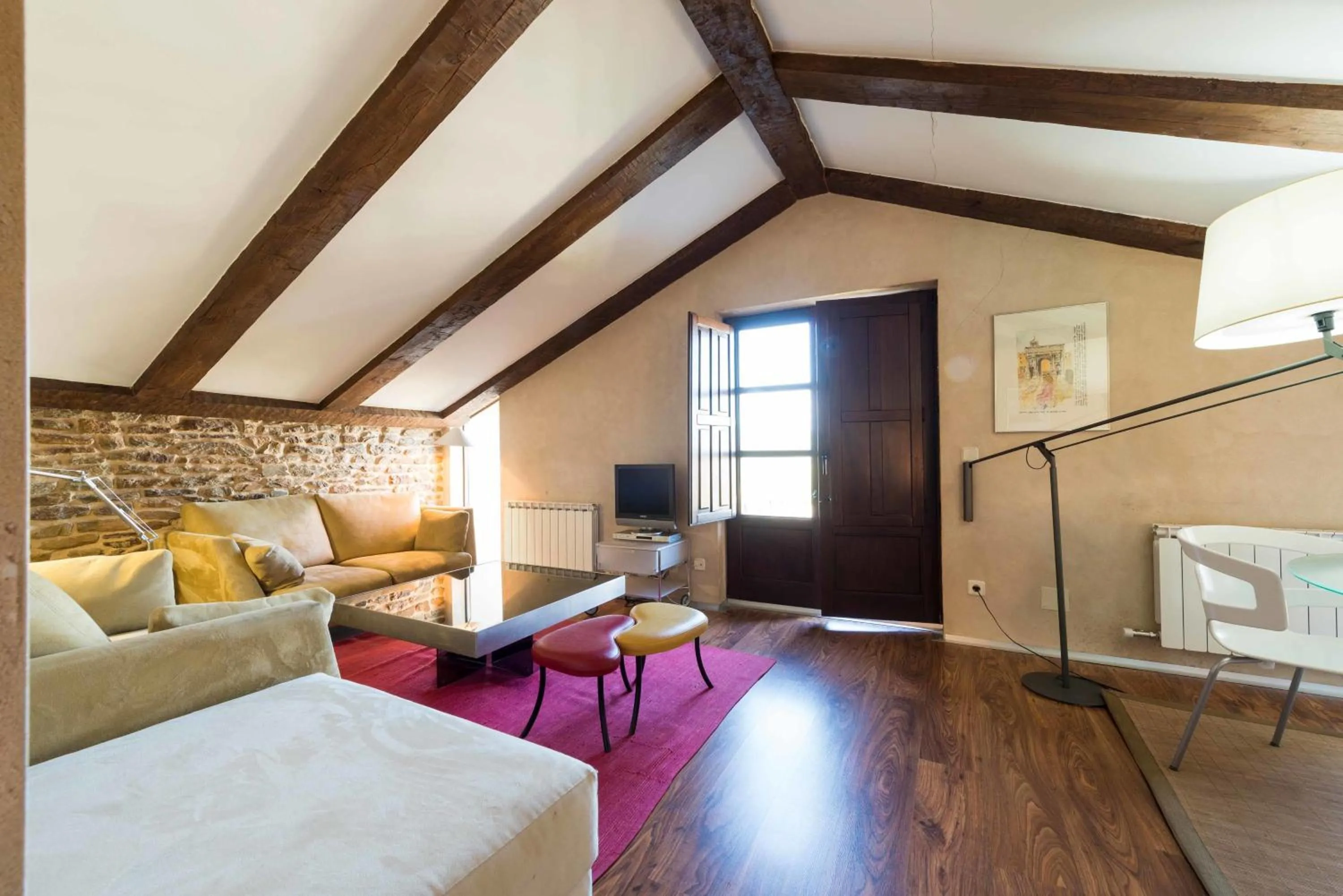 TV and multimedia, Bed in Posada Real de Las Misas