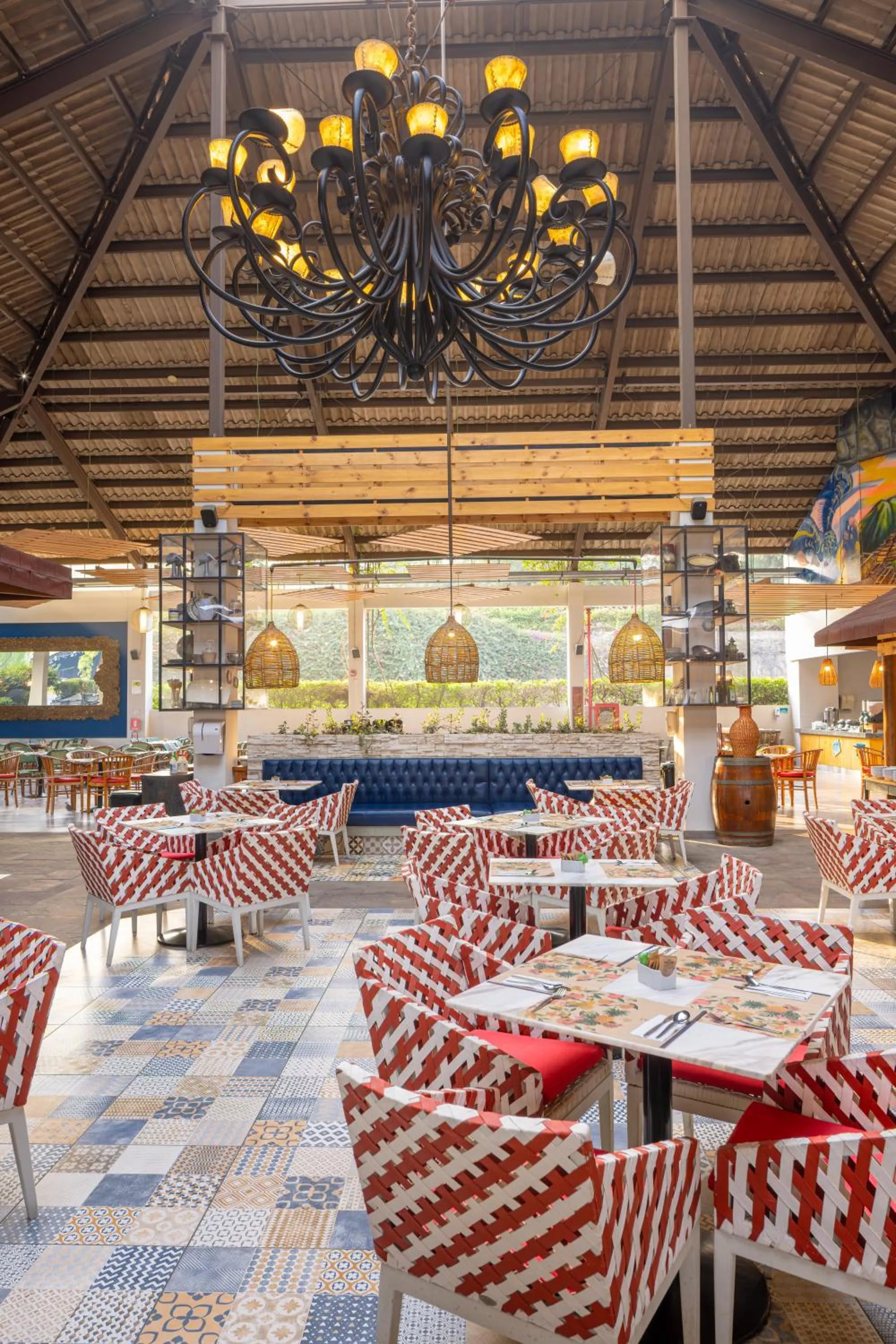 Restaurant/places to eat in Decameron El Pueblo