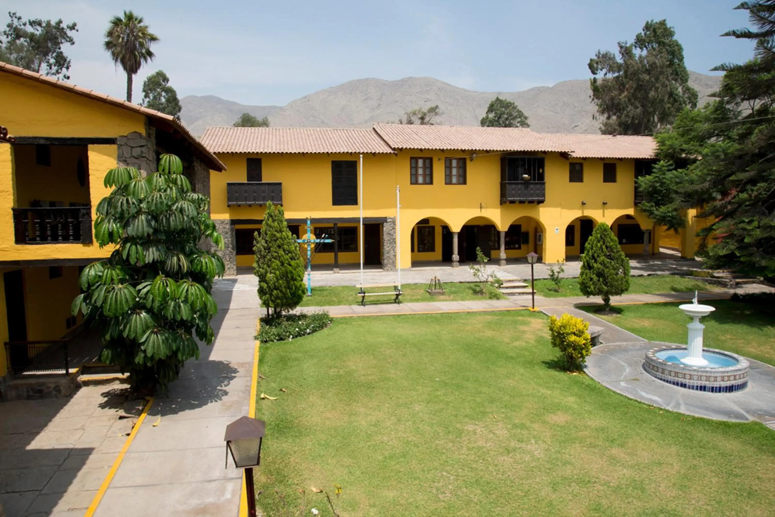 Property building in Decameron El Pueblo