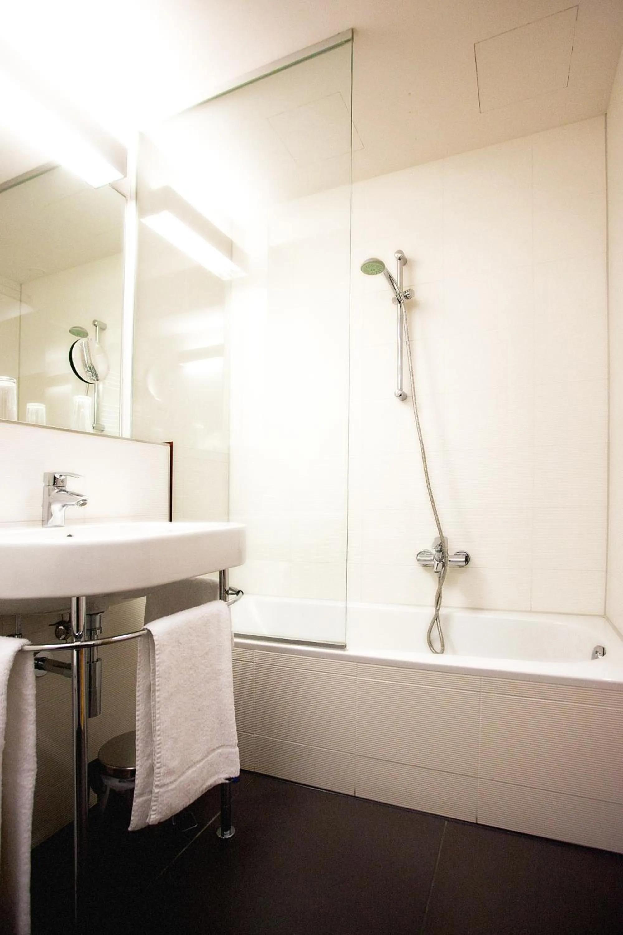 Bathroom in Hotel Schwarzer Bär