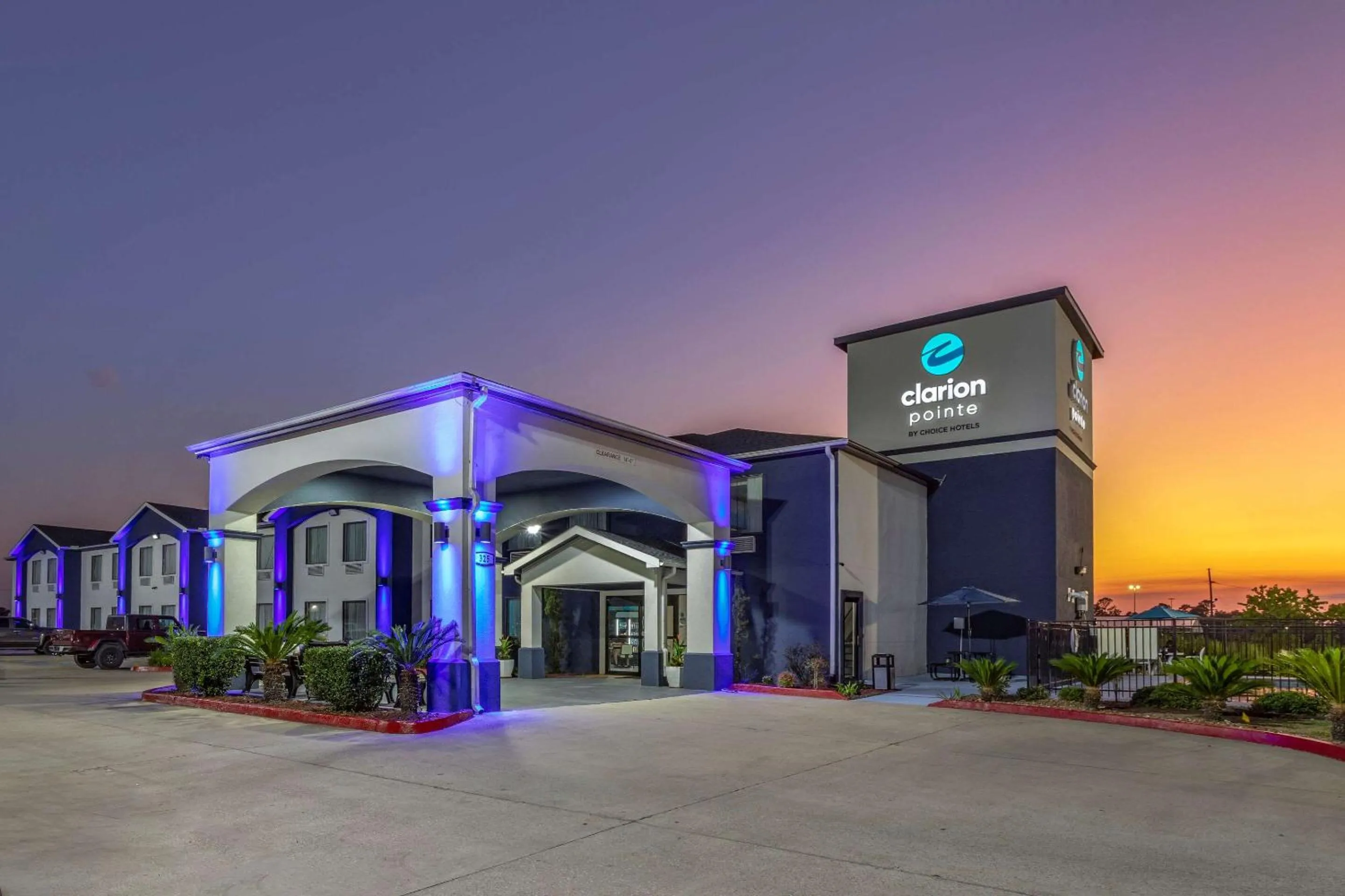 Property building in Clarion Pointe Sulphur - Lake Charles