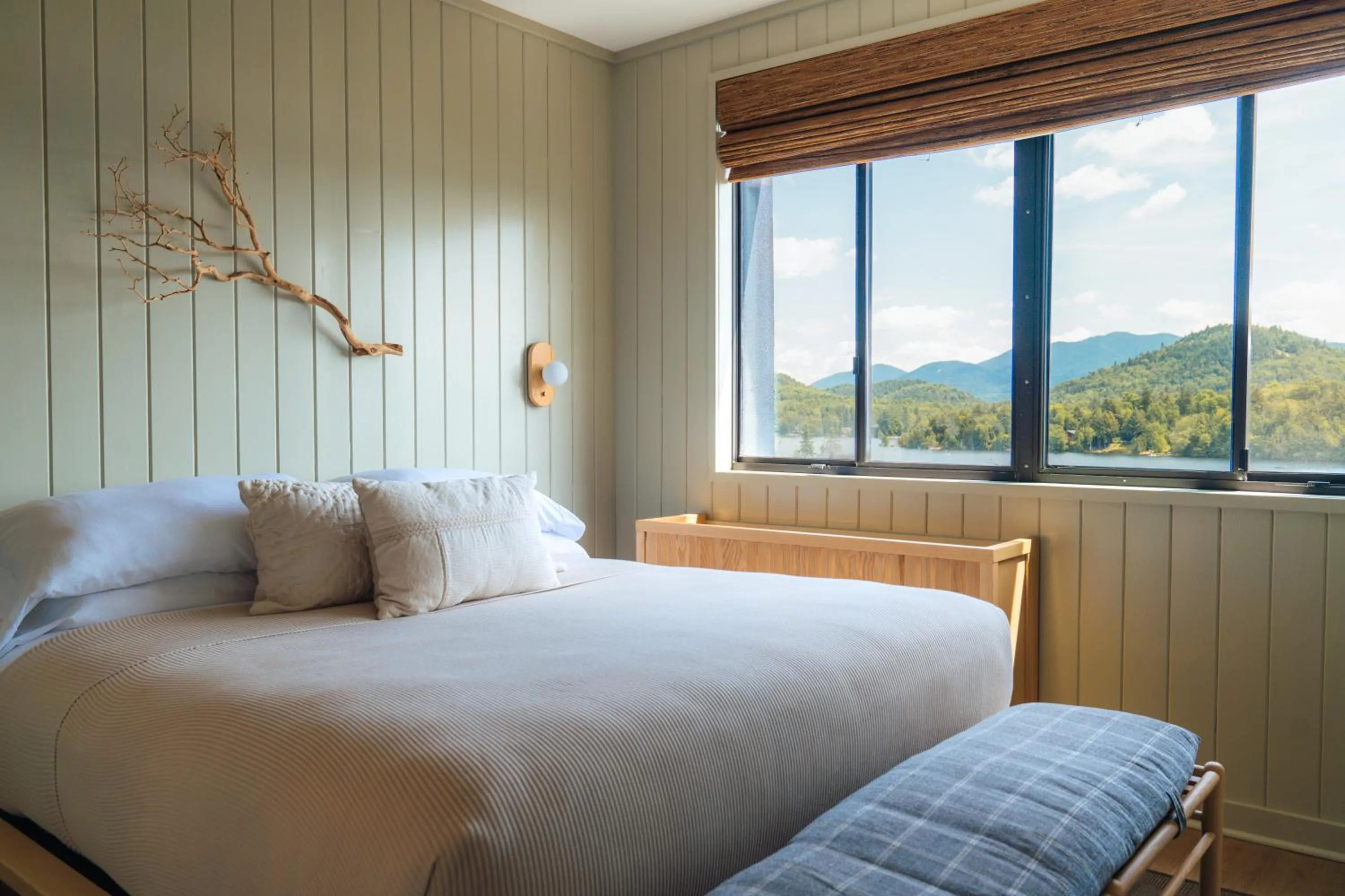 Bed in Bluebird Lake Placid