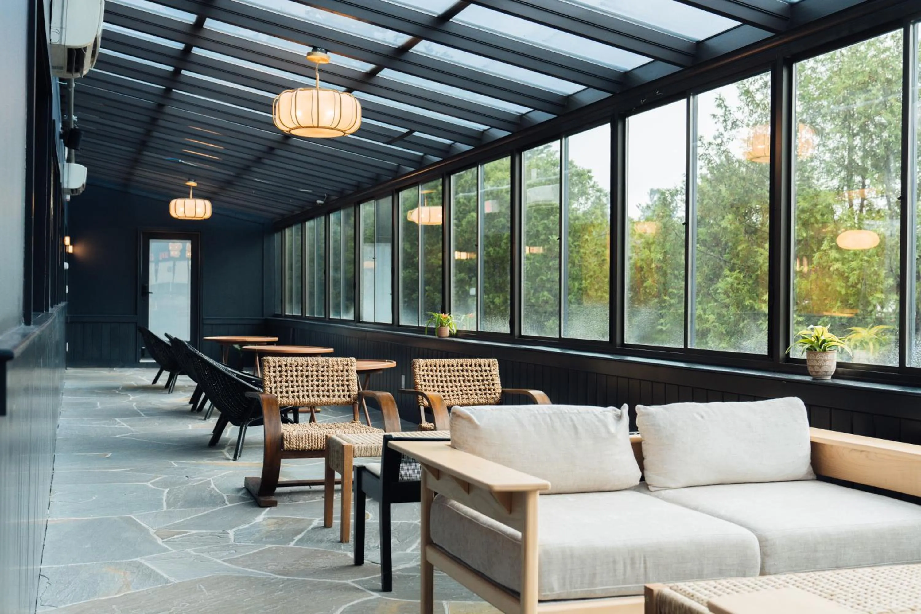 Seating area in Bluebird Lake Placid