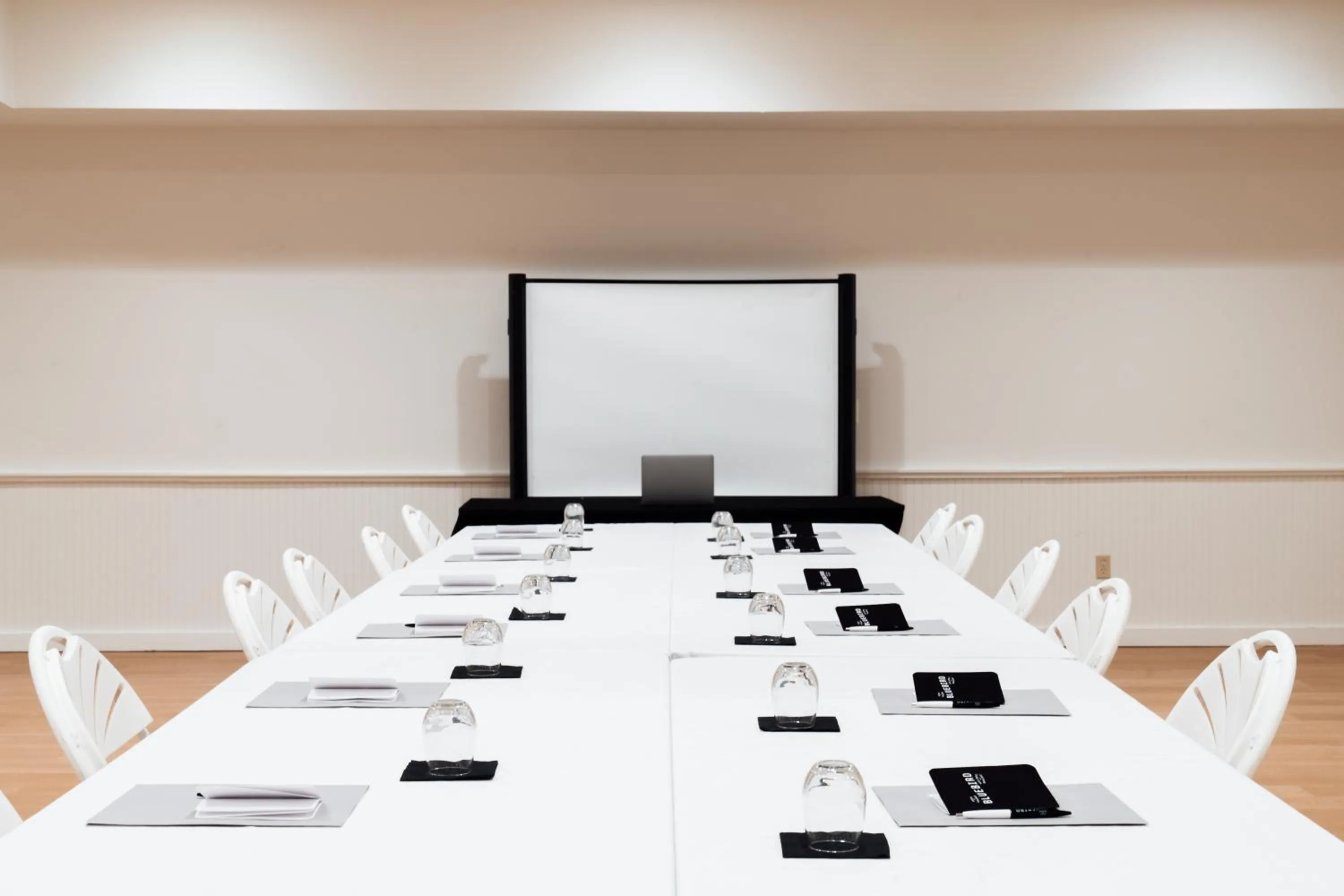 Meeting/conference room in Bluebird Lake Placid