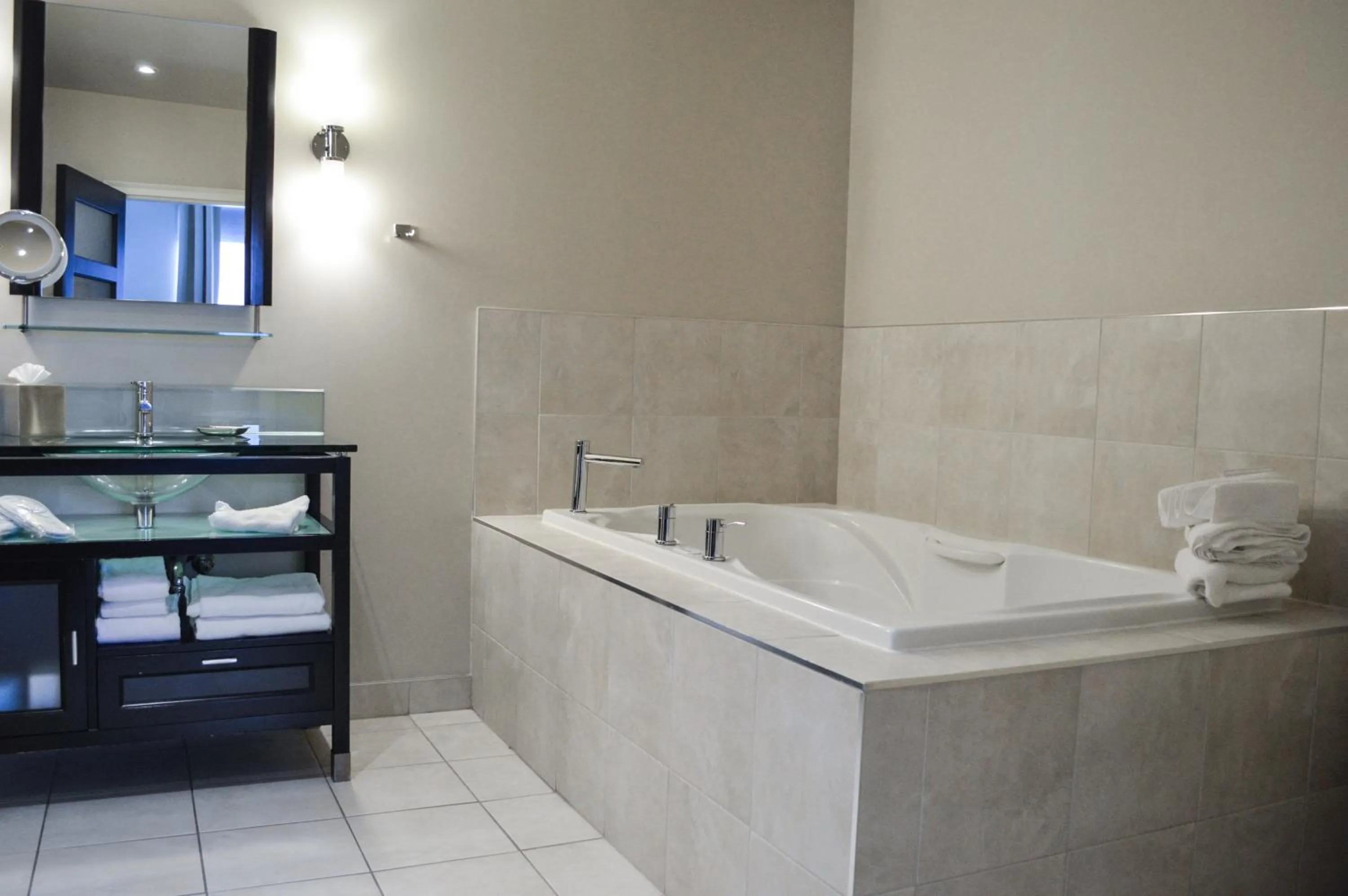 Bathroom in Sterling Inn & Spa