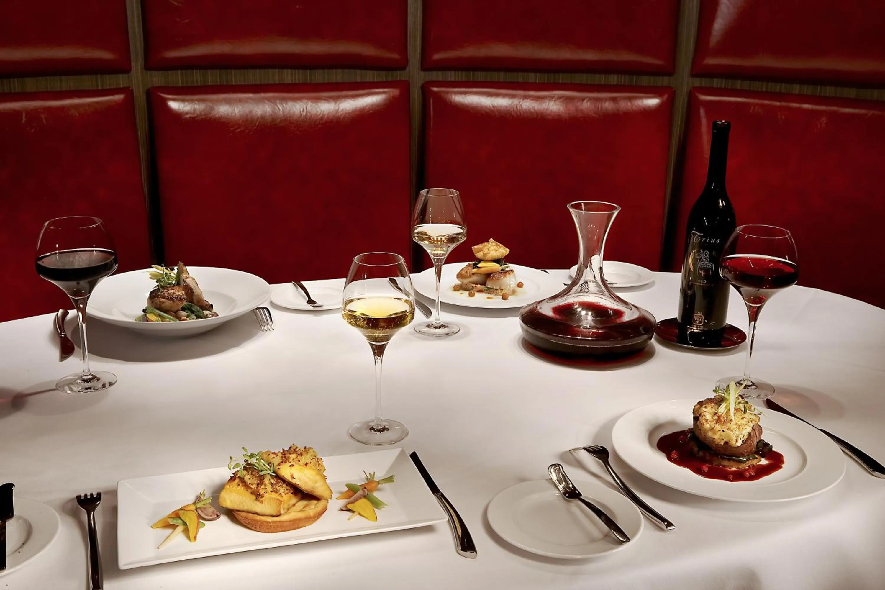 Restaurant/places to eat in Sterling Inn & Spa