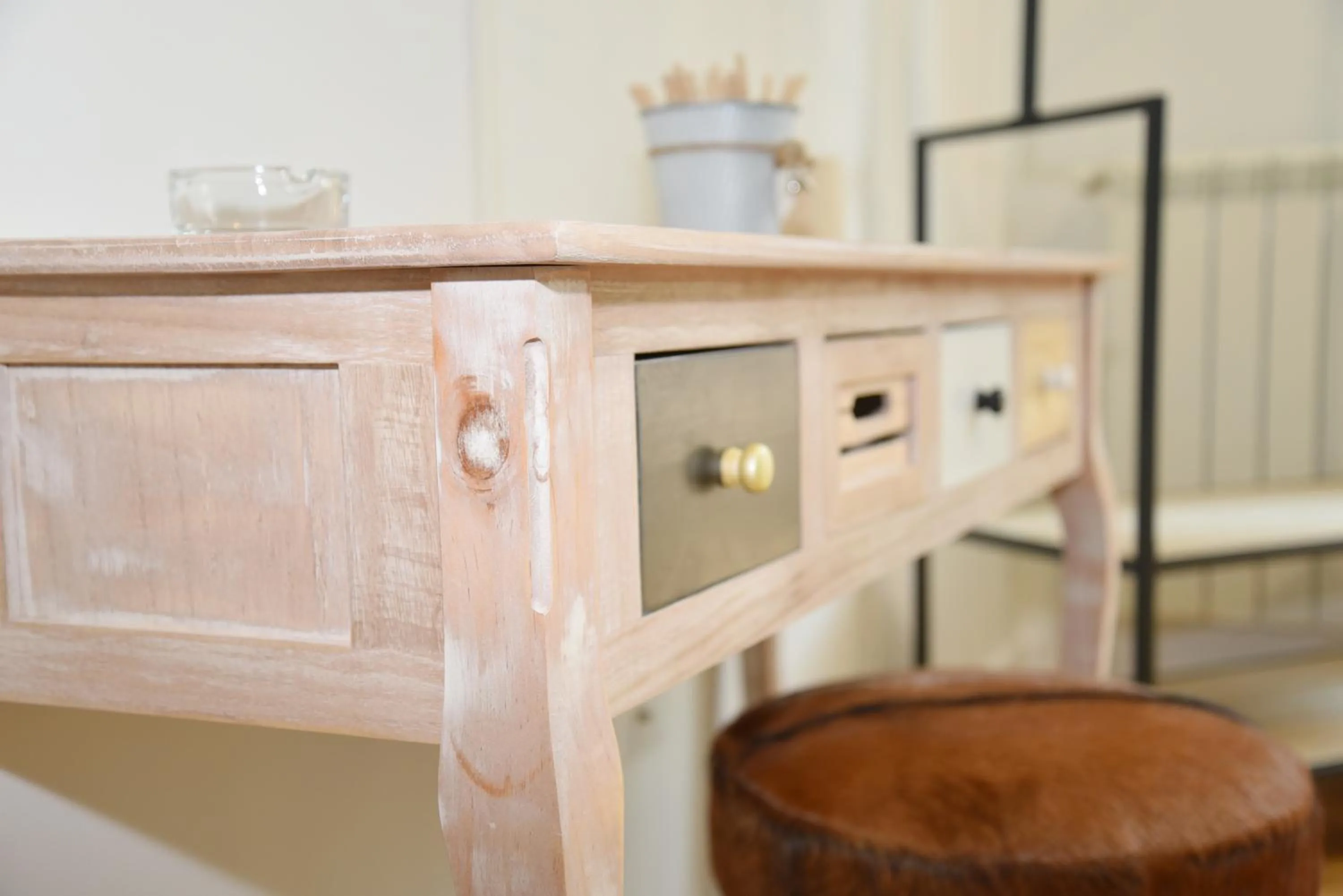 furniture in 315 Via Roma Rooms centro