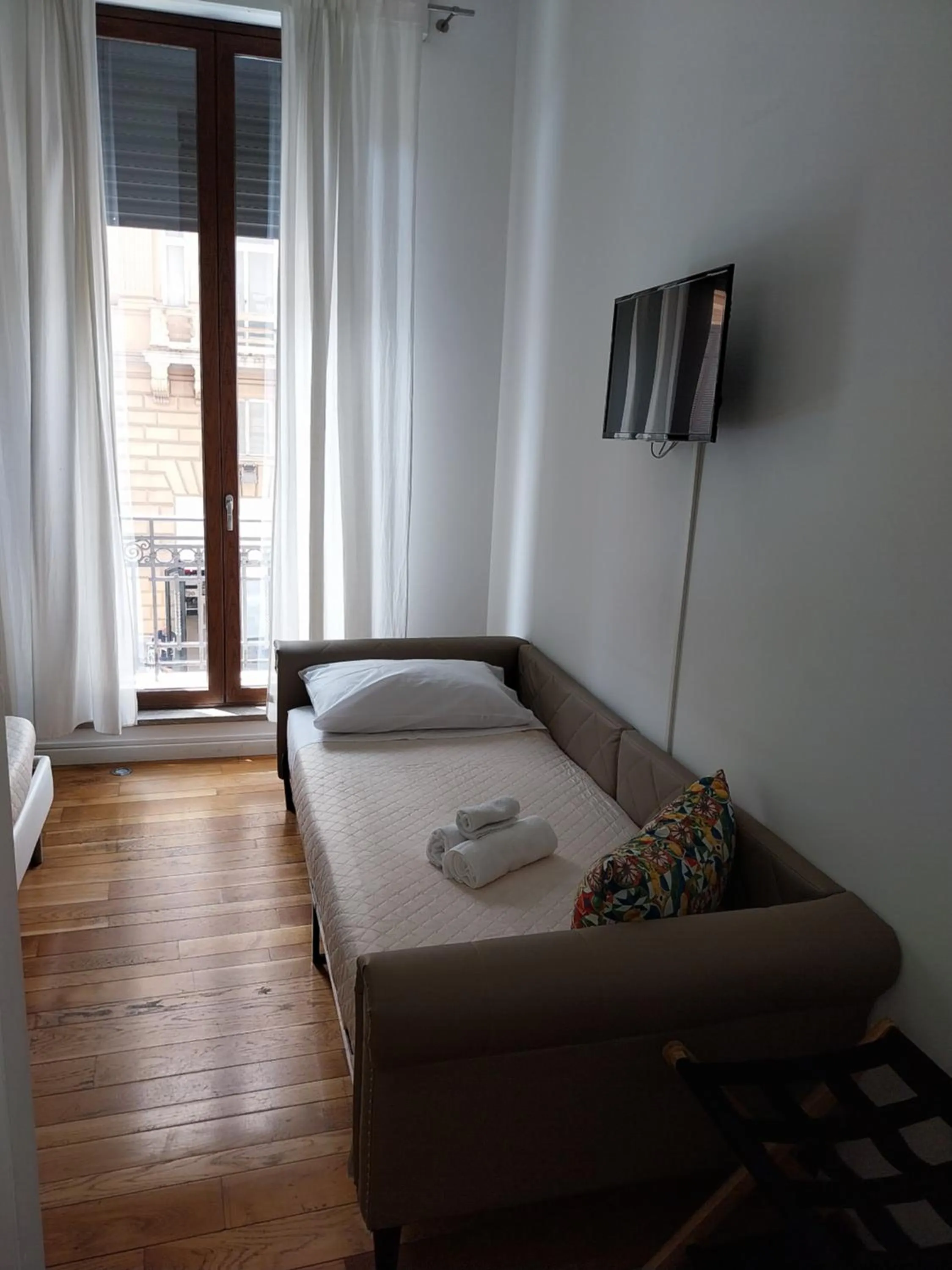 Bedroom, Bed in 315 Via Roma Rooms centro