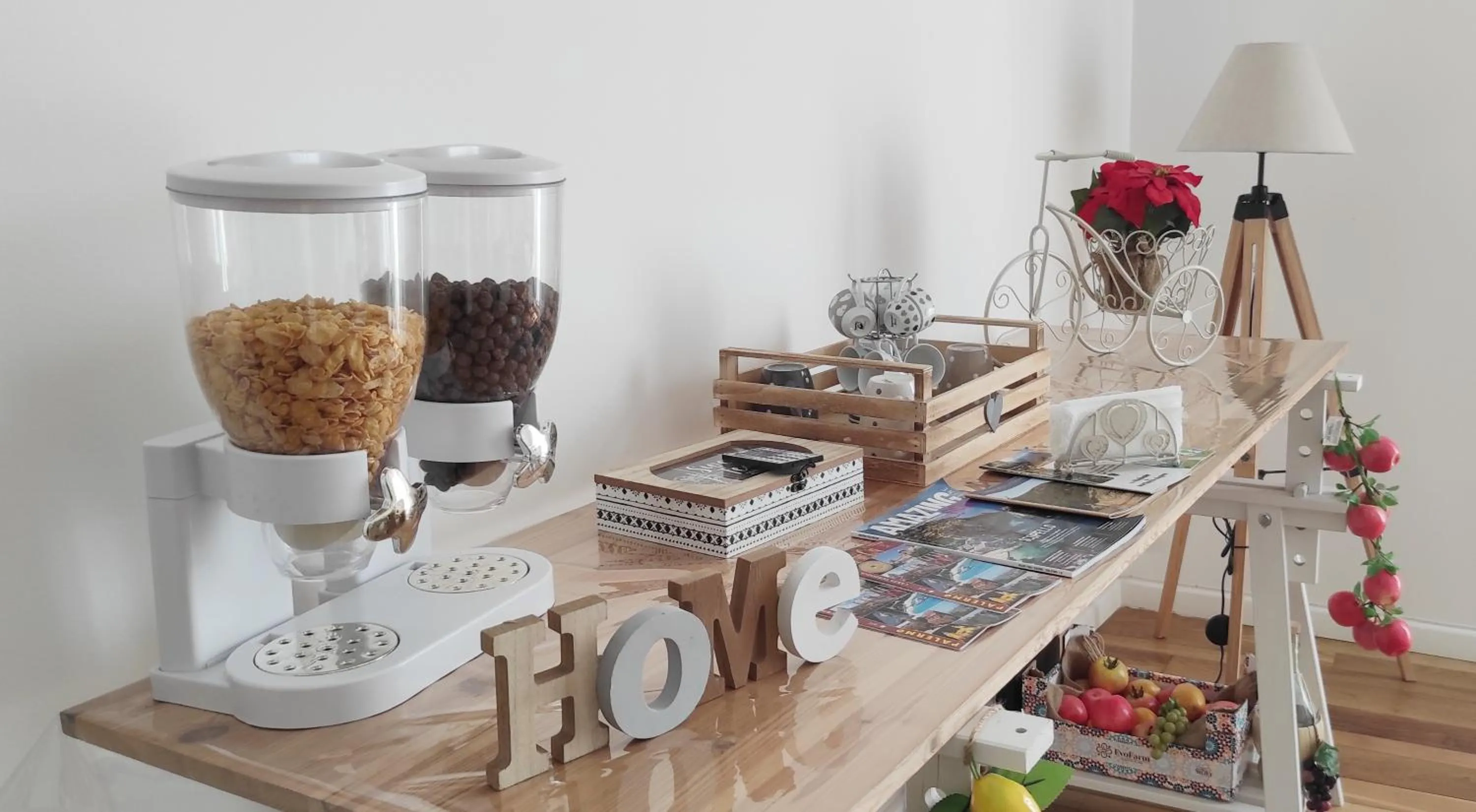 Food and drinks in 315 Via Roma Rooms centro