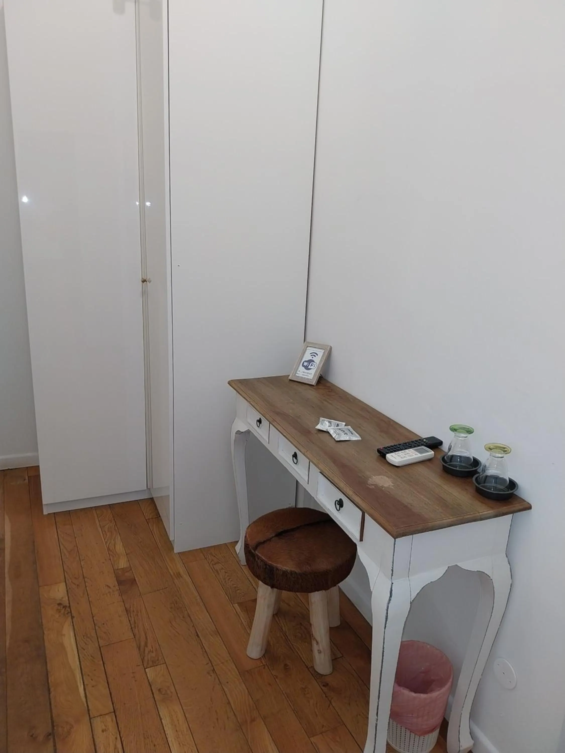 Bedroom in 315 Via Roma Rooms centro