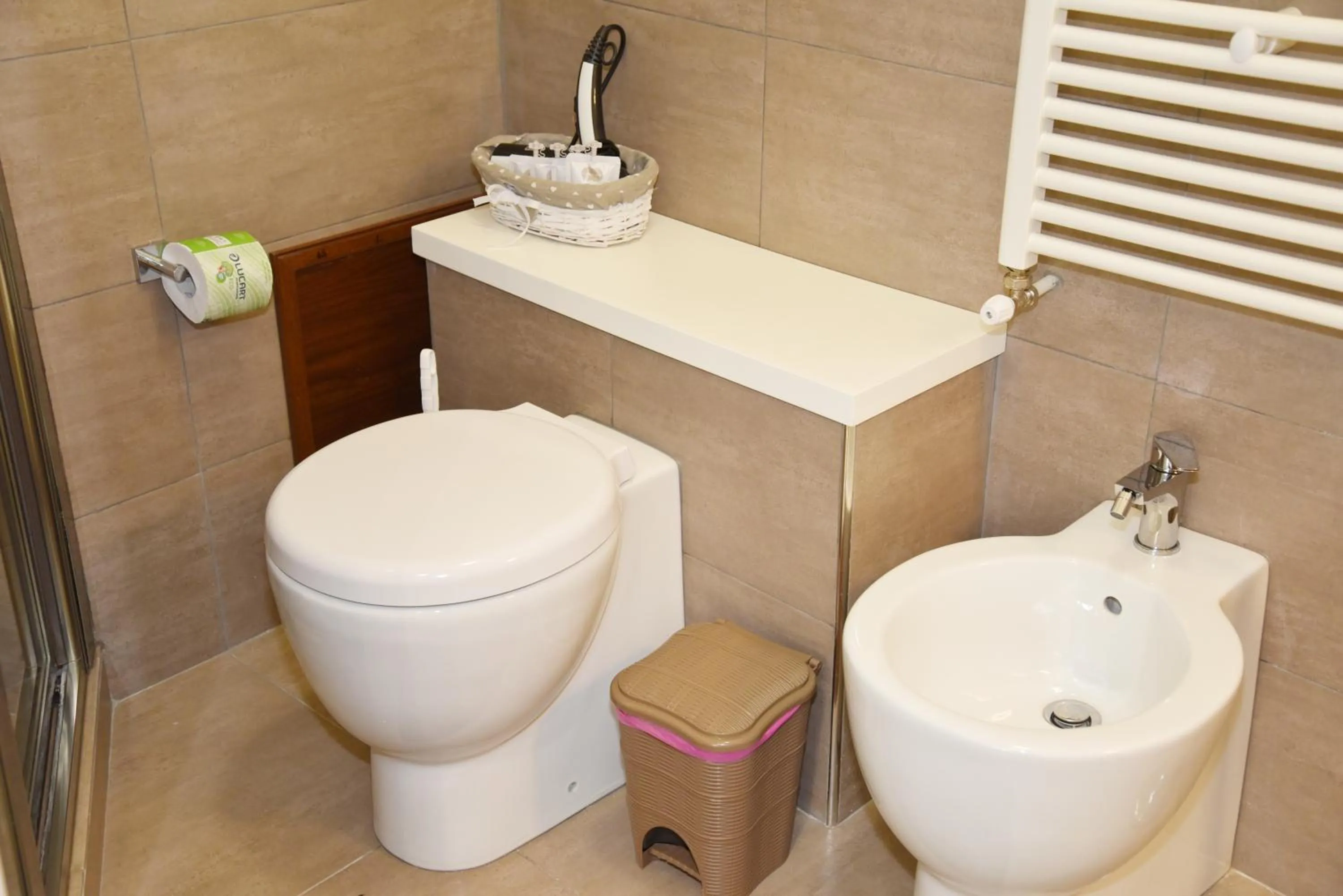 Toilet in 315 Via Roma Rooms centro