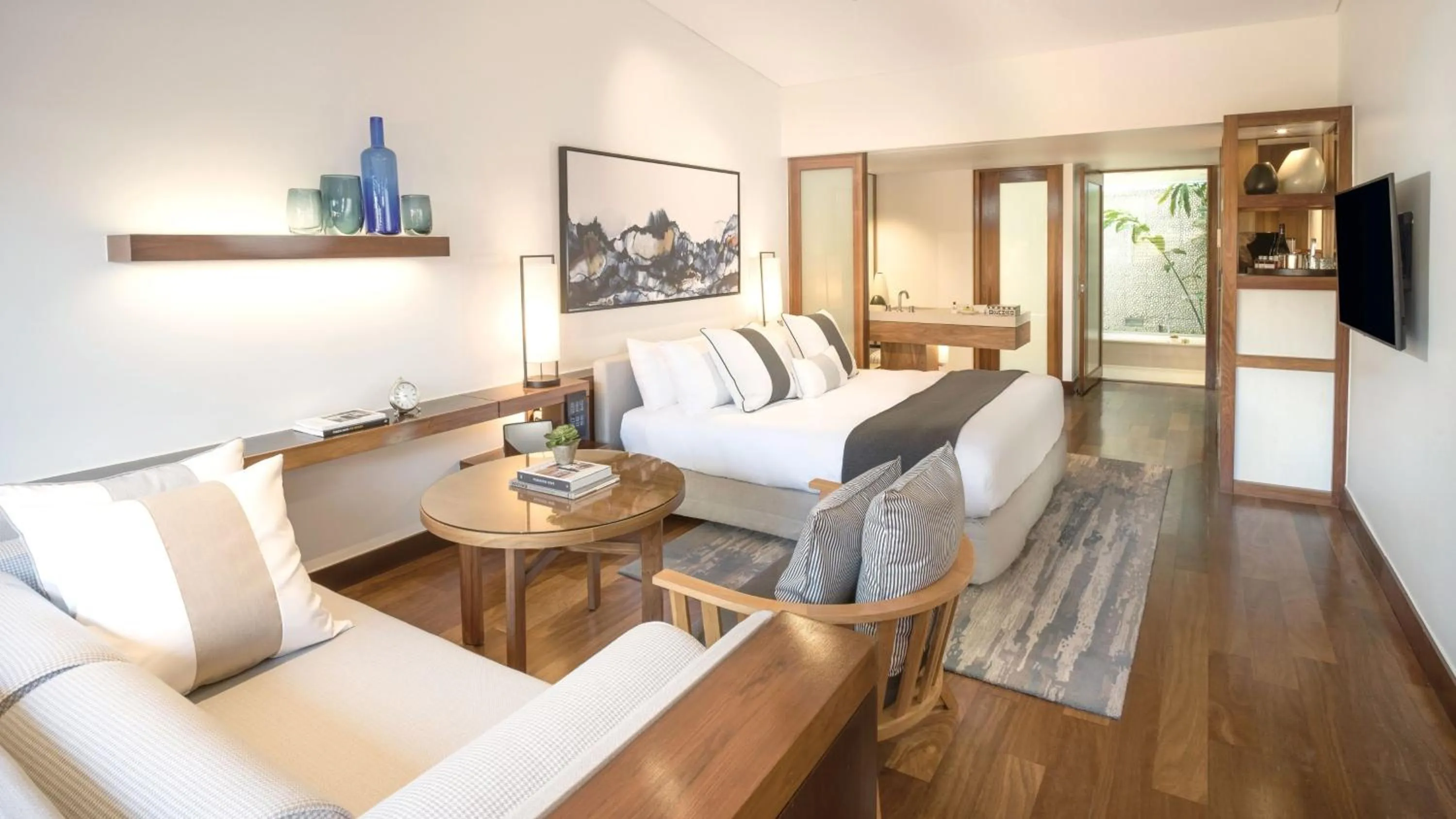 Photo of the whole room in InterContinental Hayman Great Barrier Reef